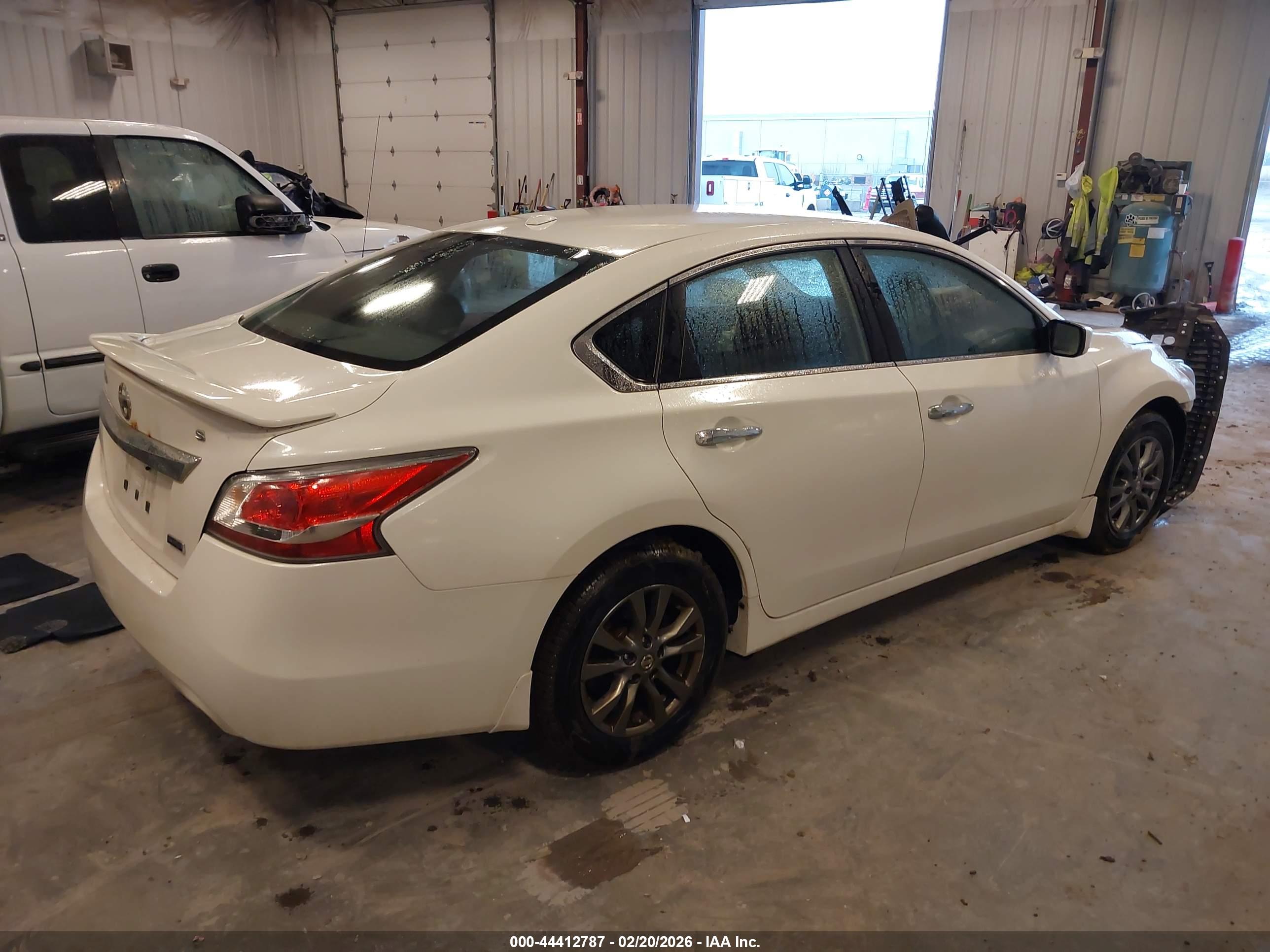 NISSAN ALTIMA image 4