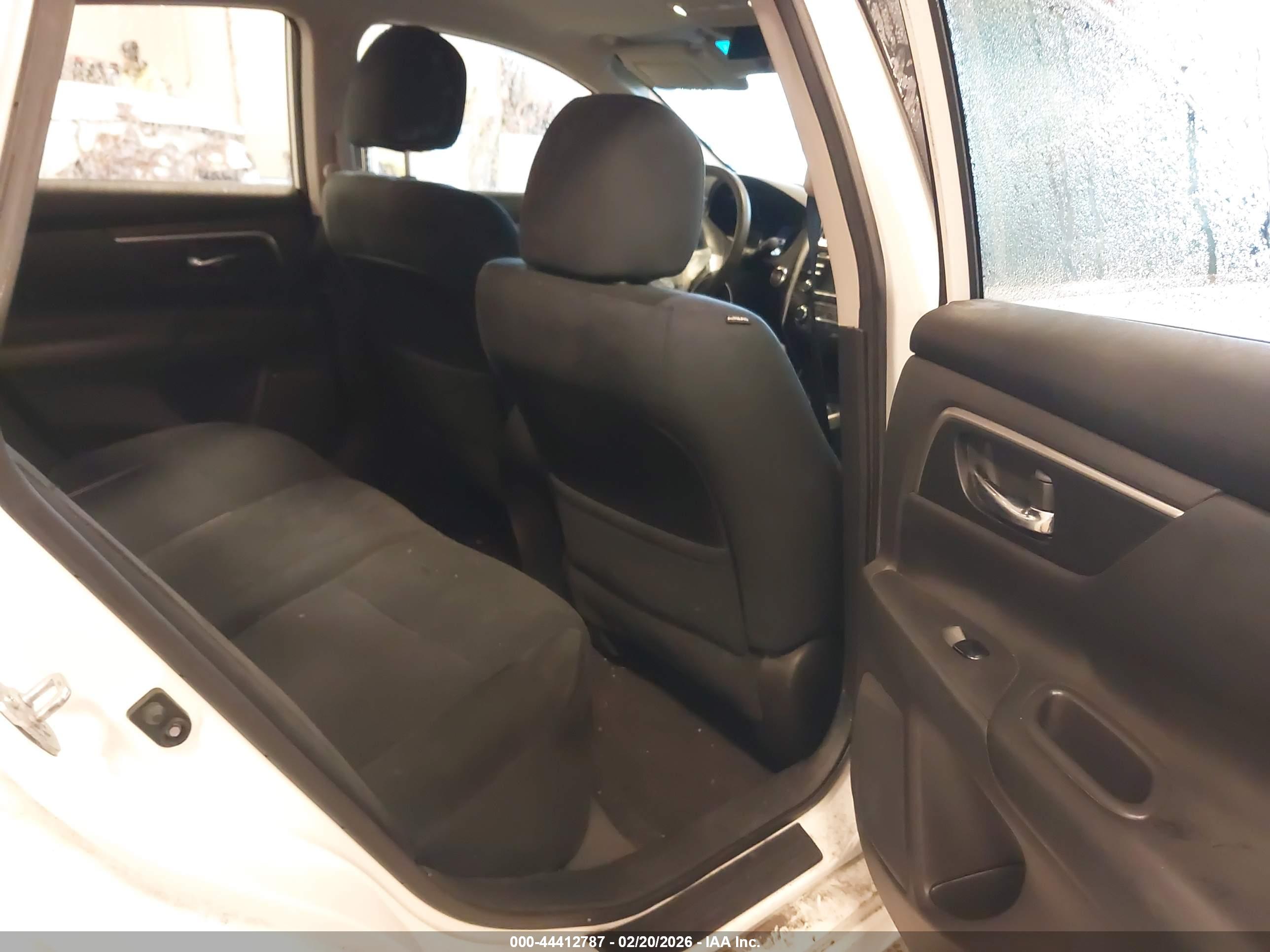 NISSAN ALTIMA image 8