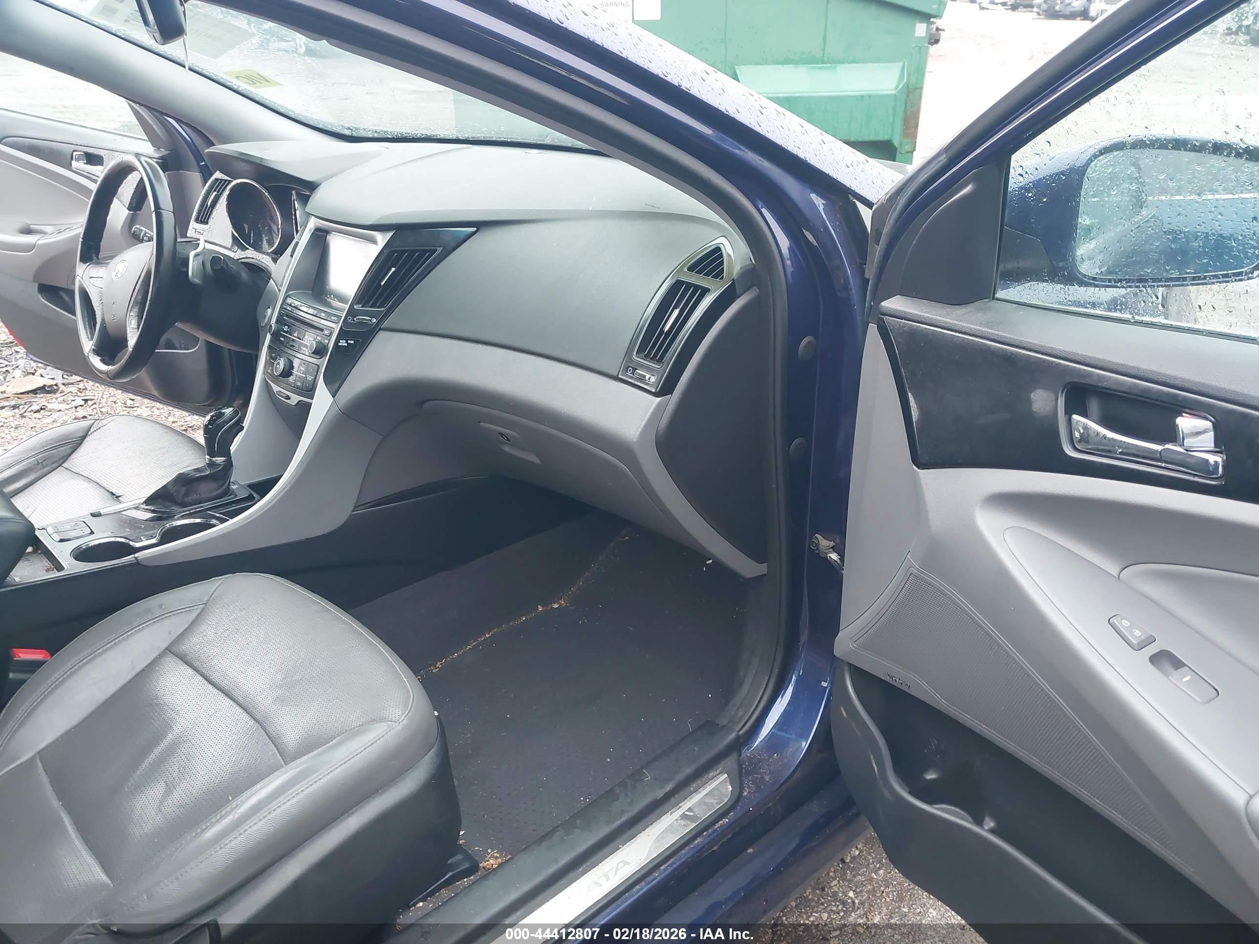 HYUNDAI SONATA image 5