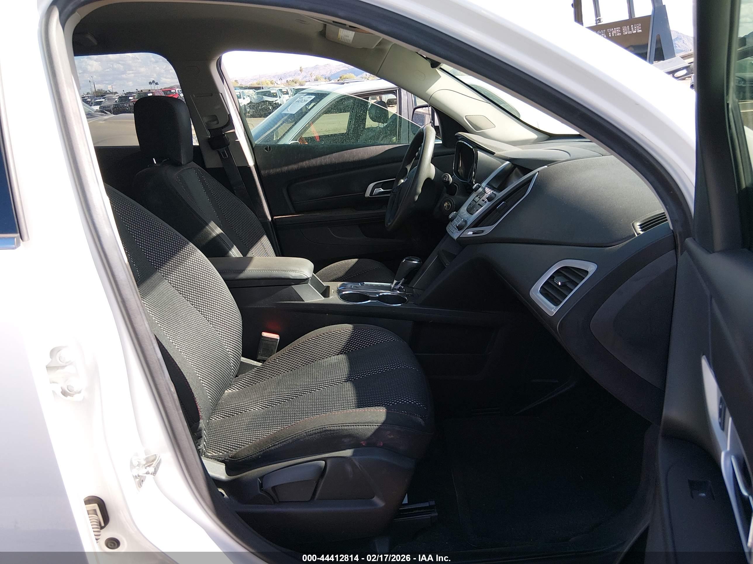 GMC TERRAIN image 5