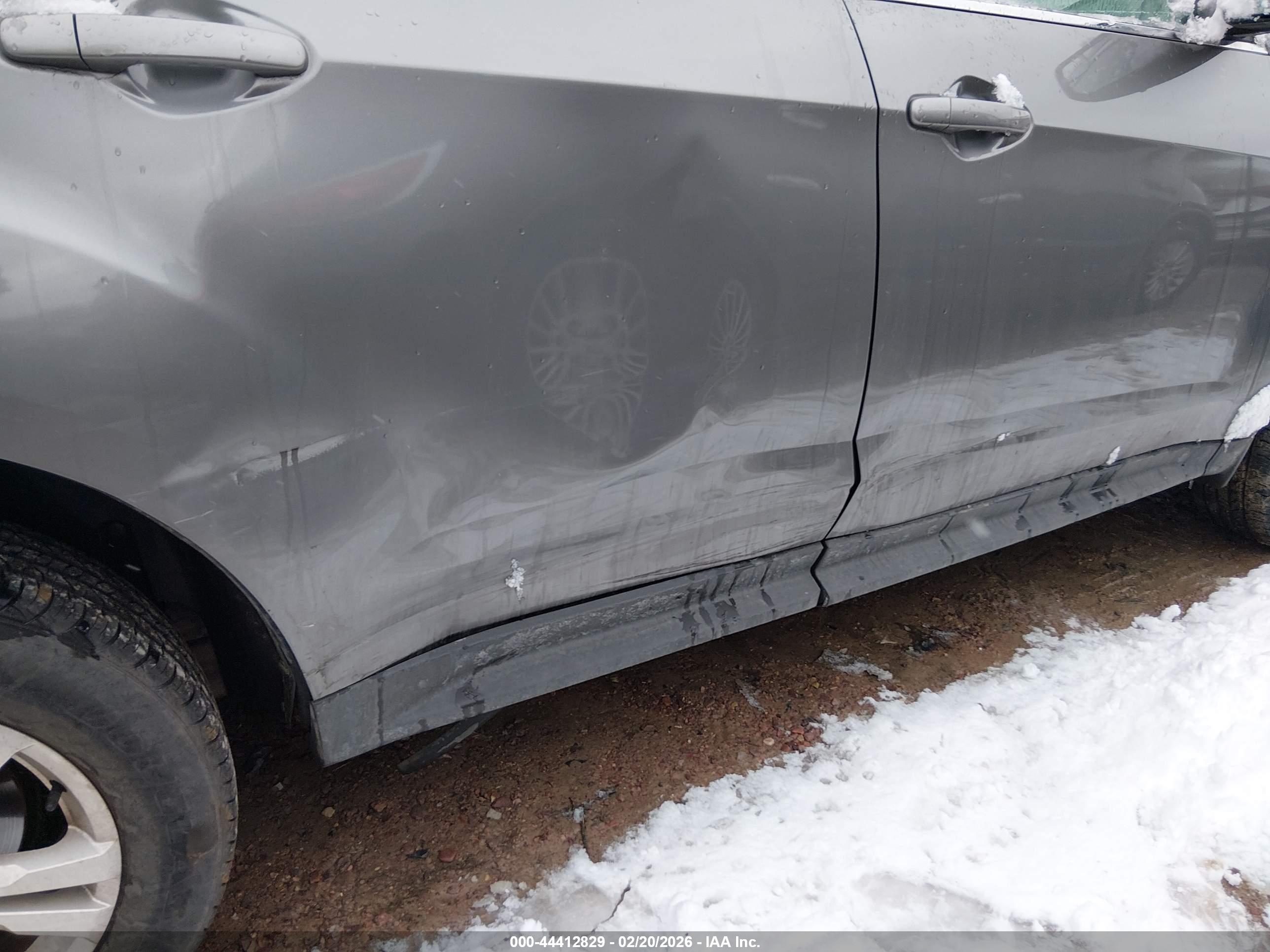 CHEVROLET EQUINOX image 6