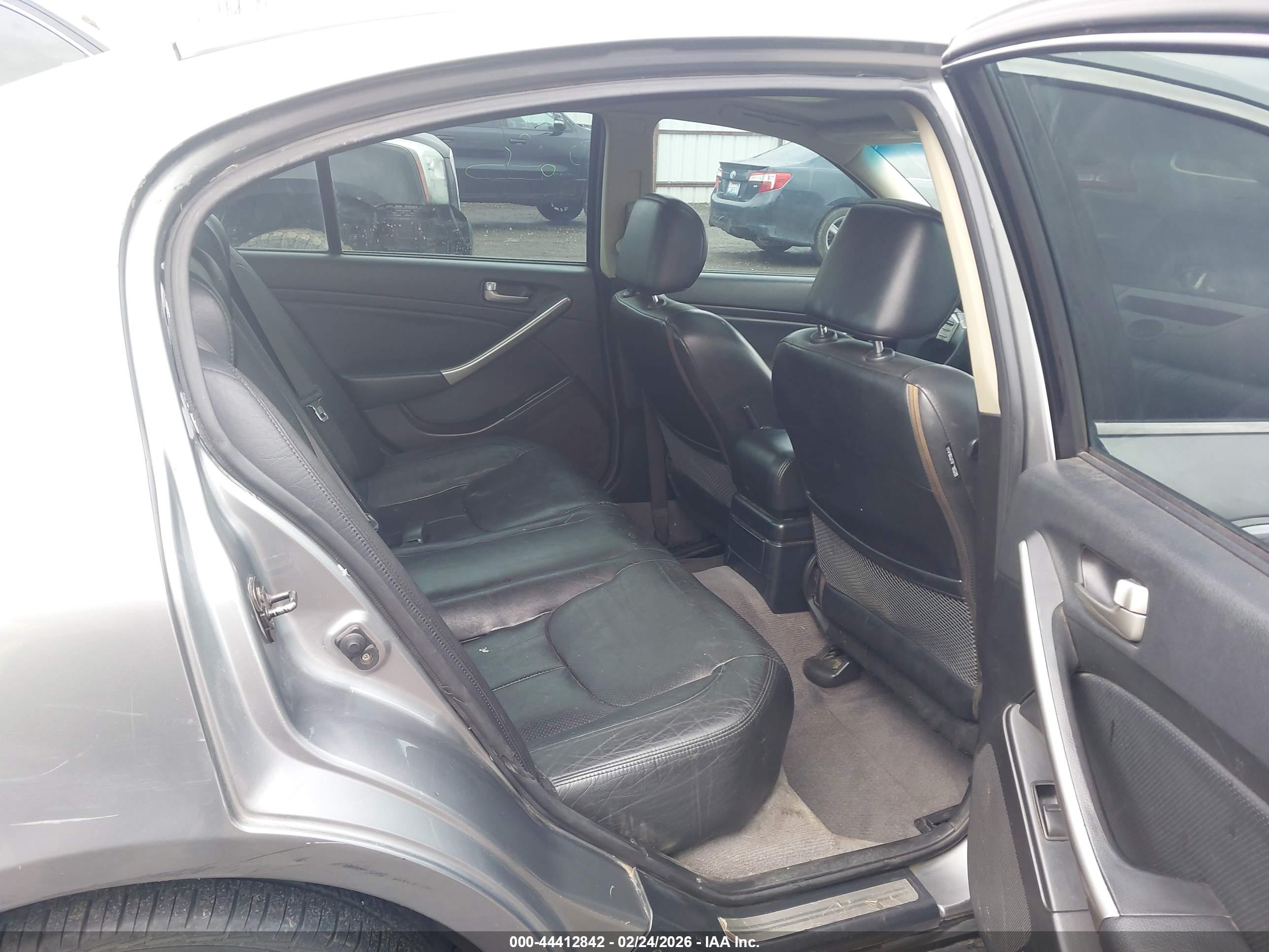 INFINITI G35 image 8