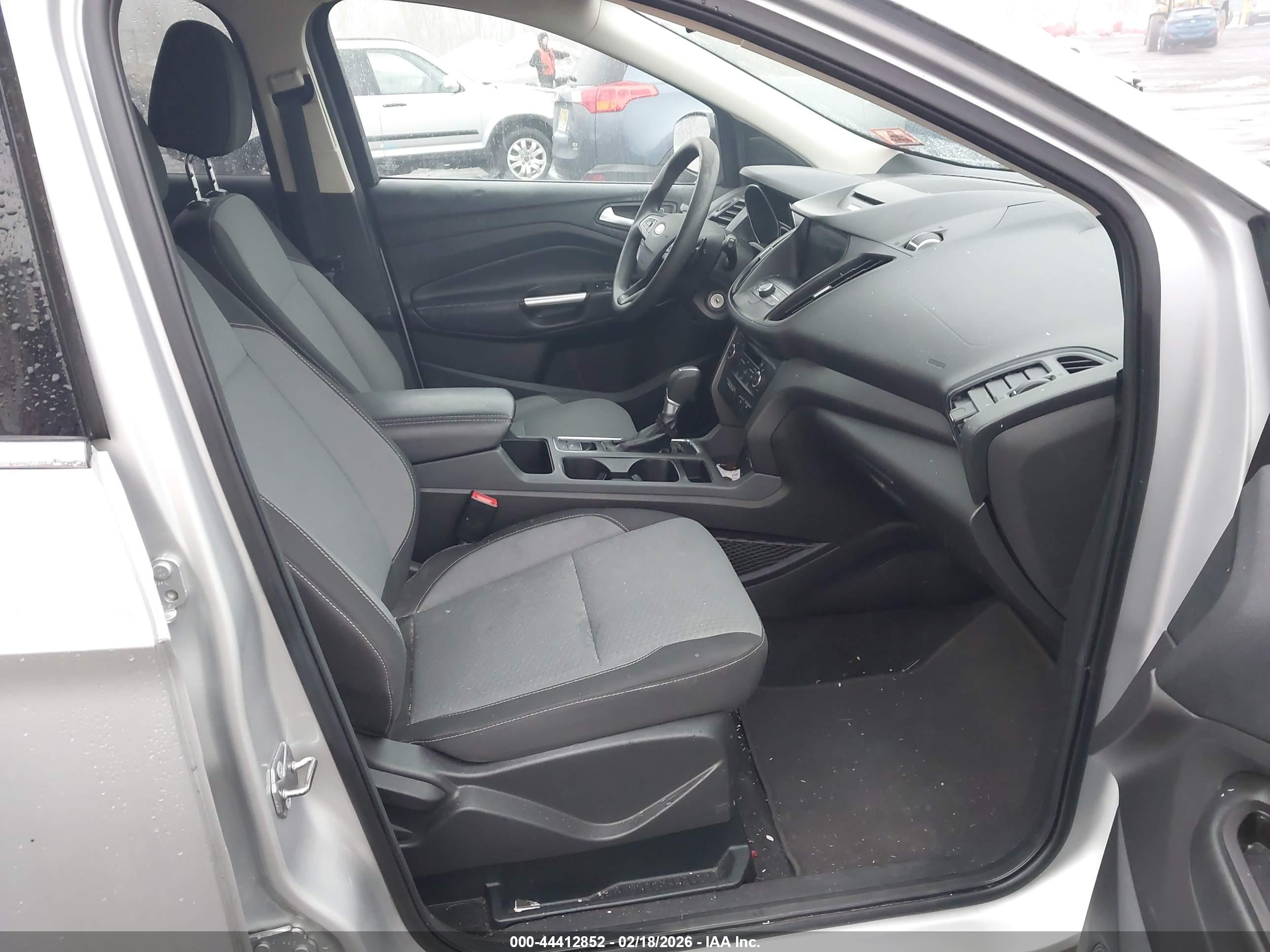 FORD ESCAPE image 5