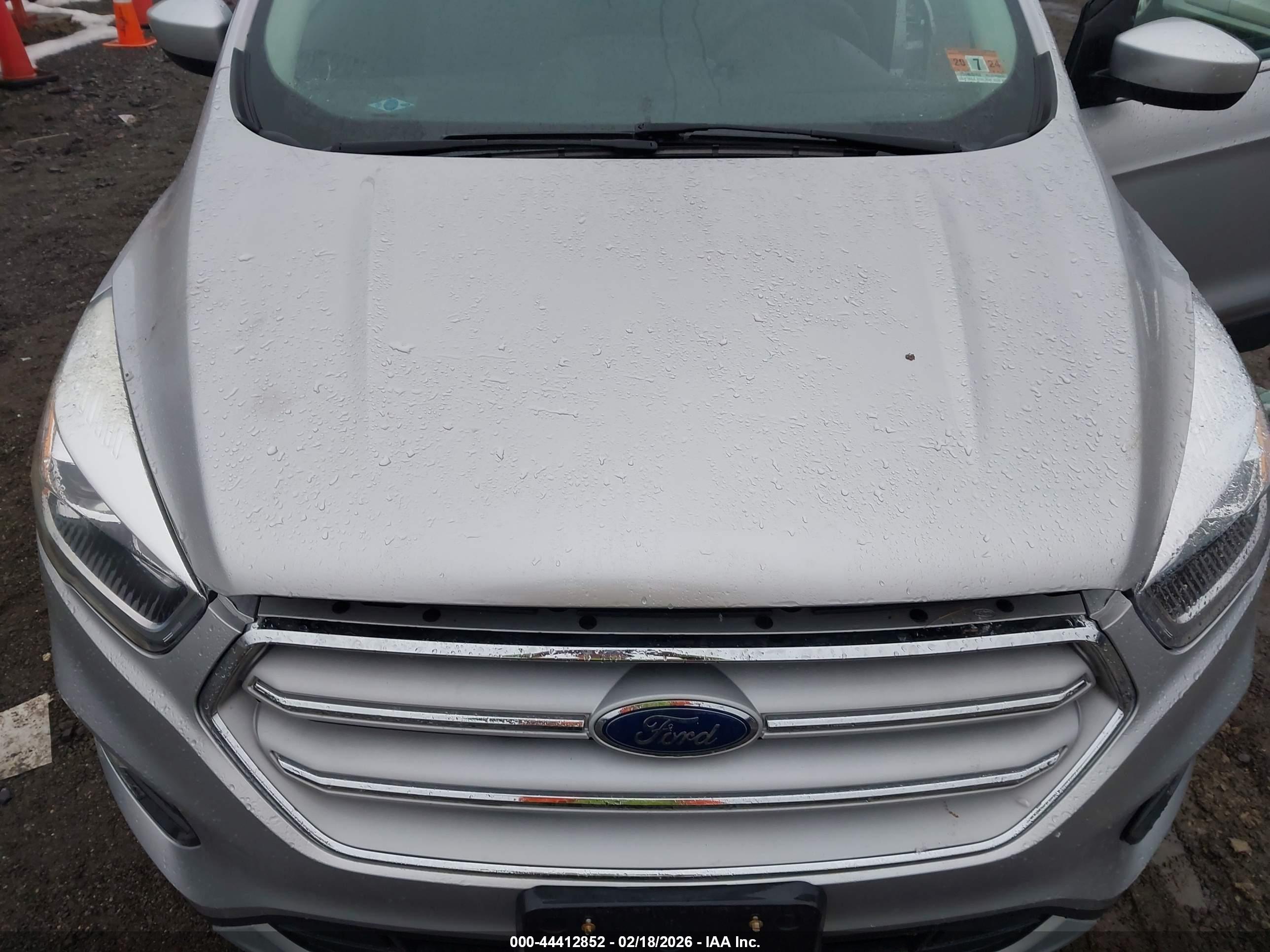 FORD ESCAPE image 6