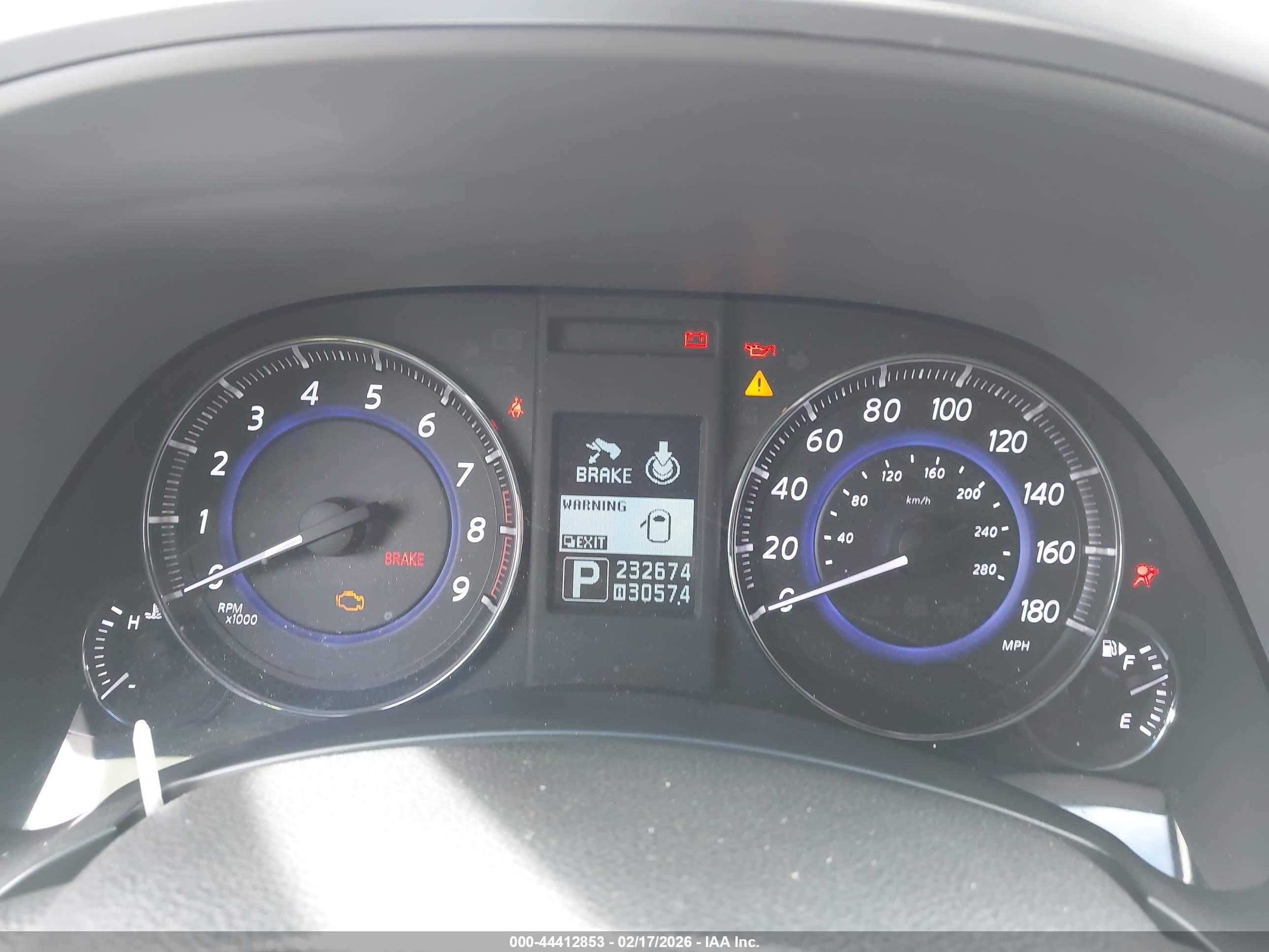 INFINITI QX70 image 7