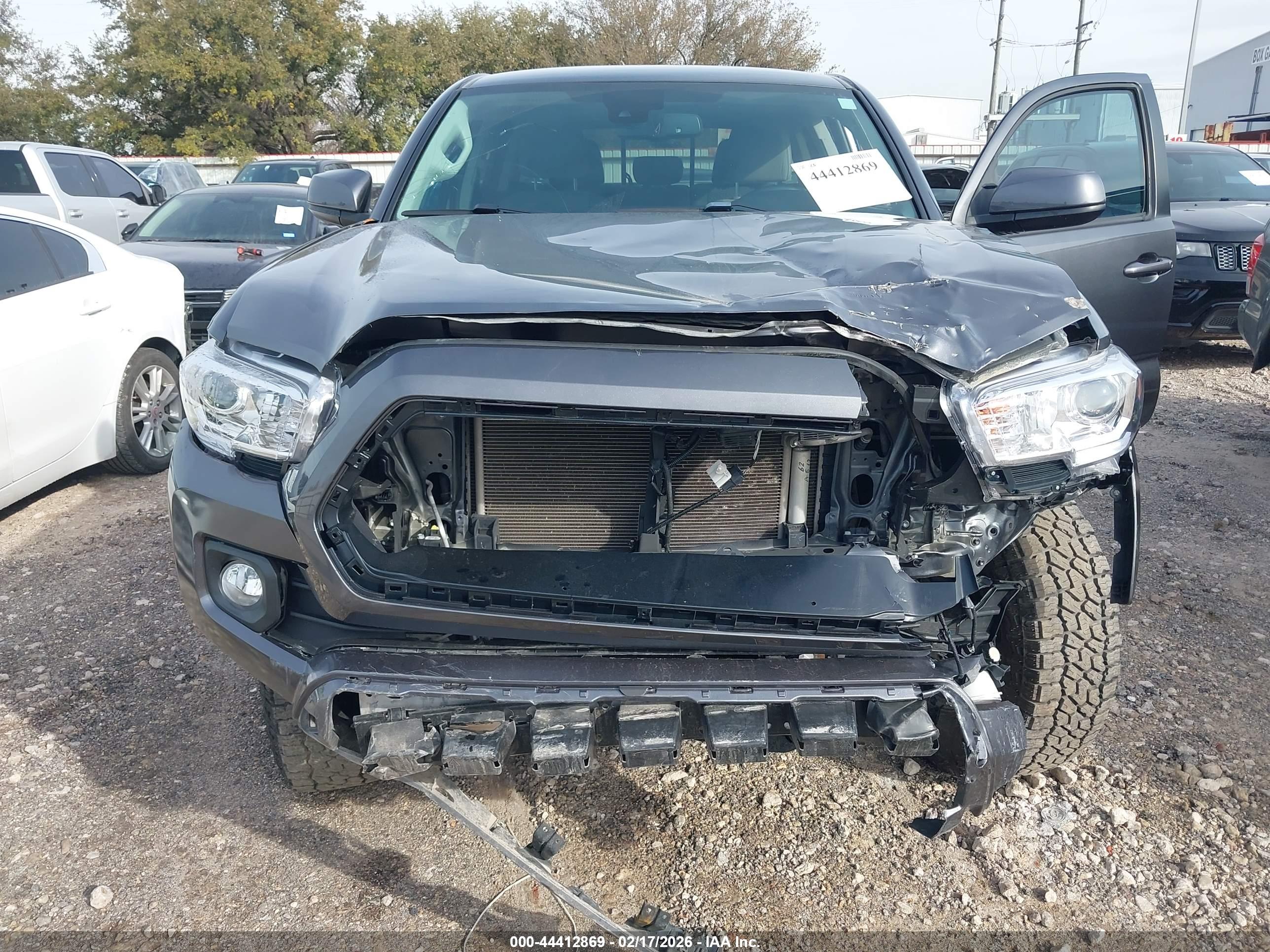 TOYOTA TACOMA image 6