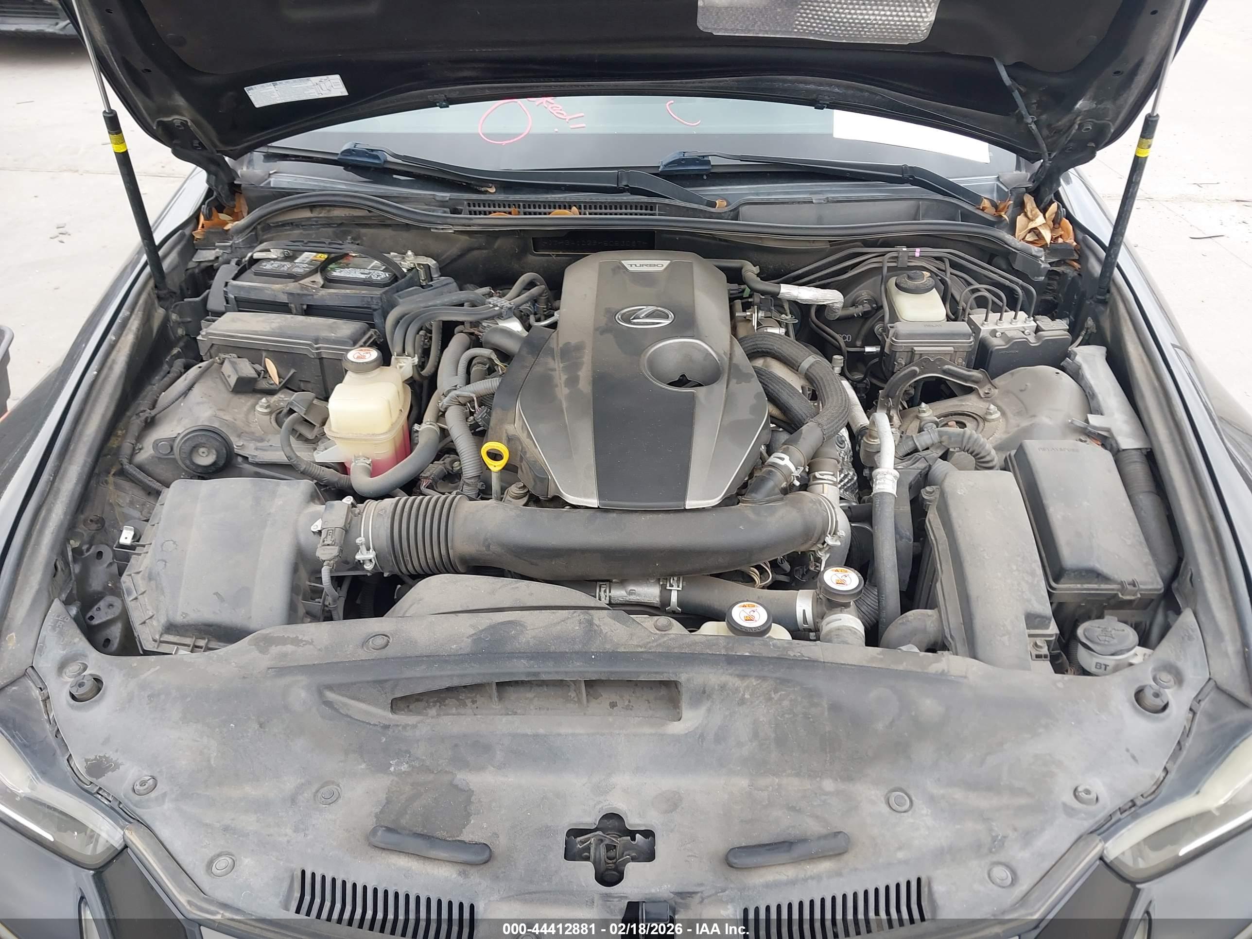 LEXUS IS image 10