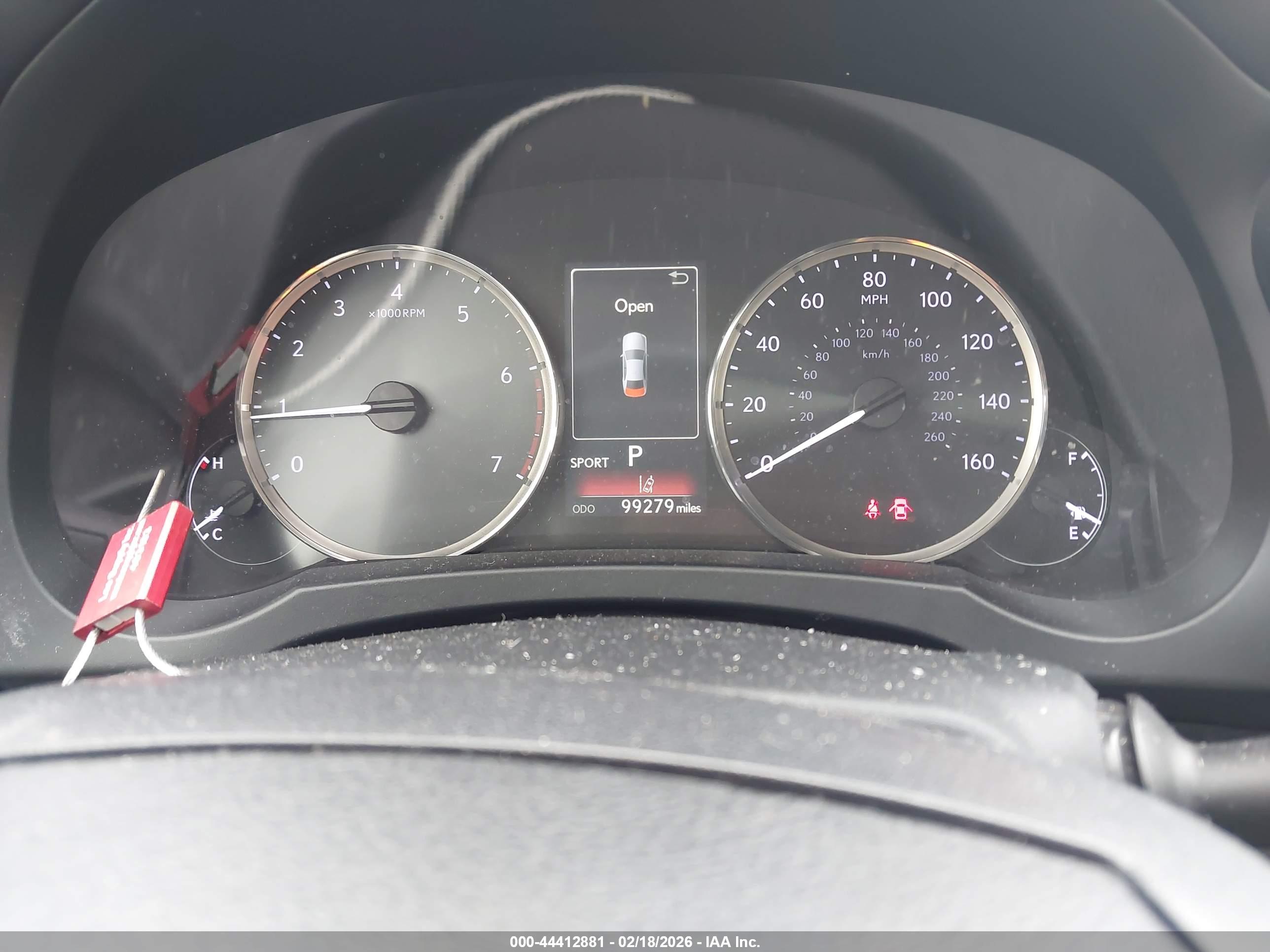 LEXUS IS image 7