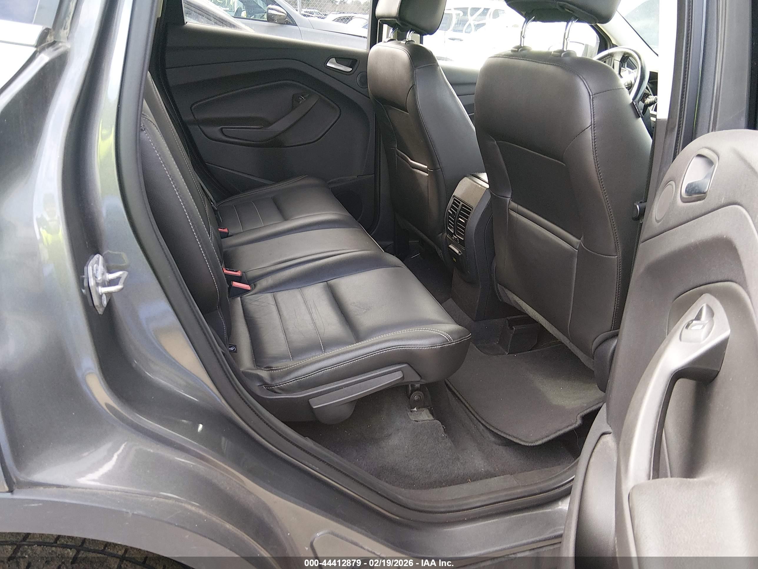 FORD ESCAPE image 8