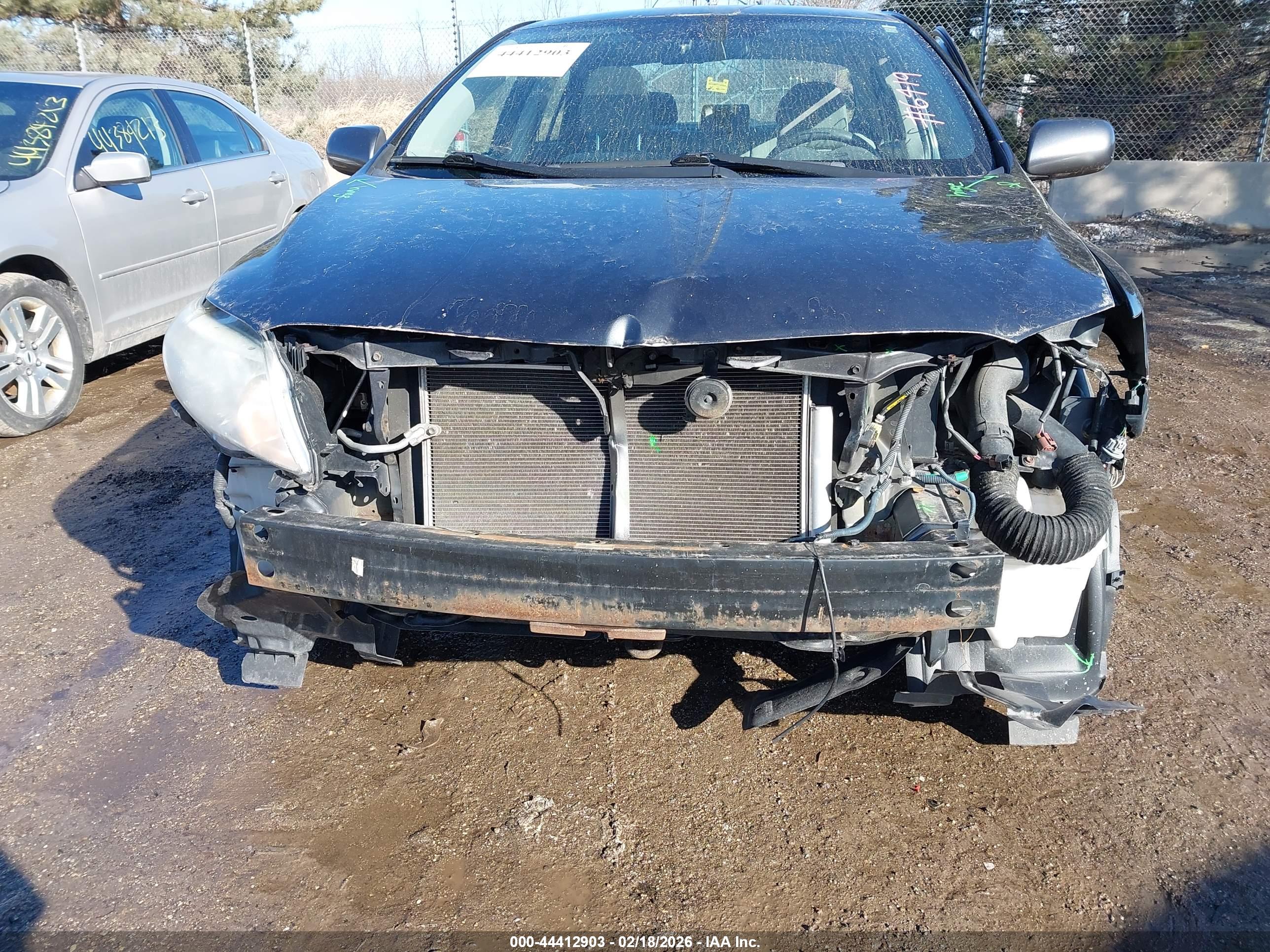 TOYOTA COROLLA image 6