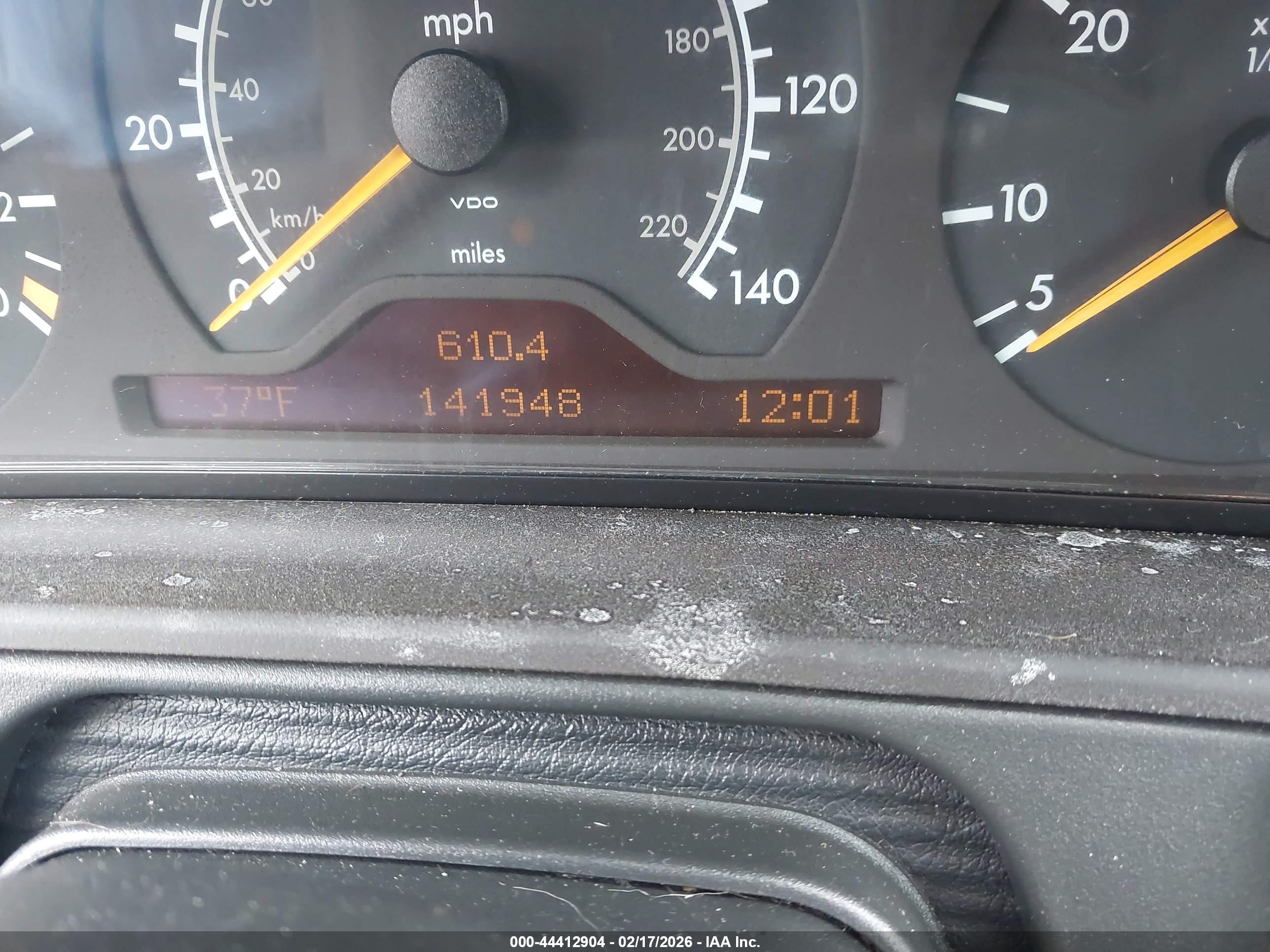 MERCEDES-BENZ E image 7