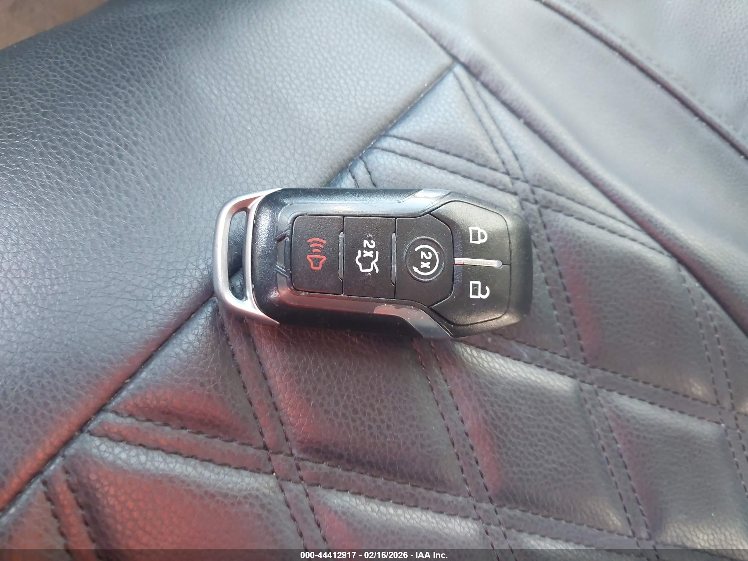 FORD FUSION image 11