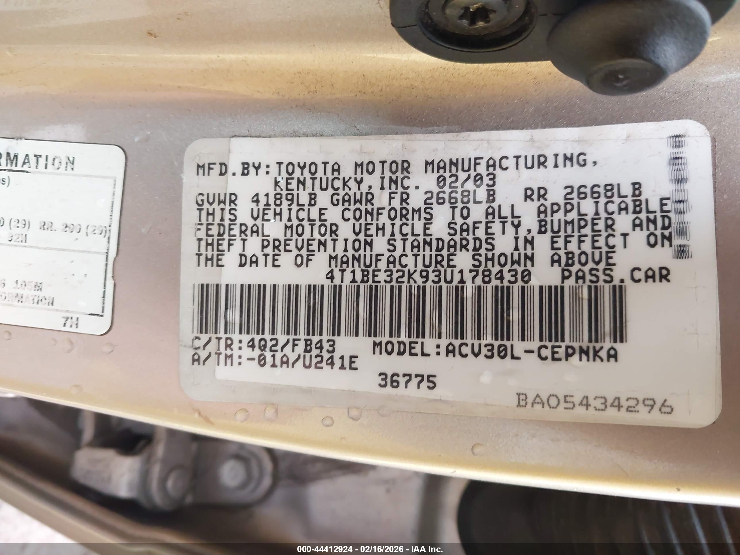 TOYOTA CAMRY image 9