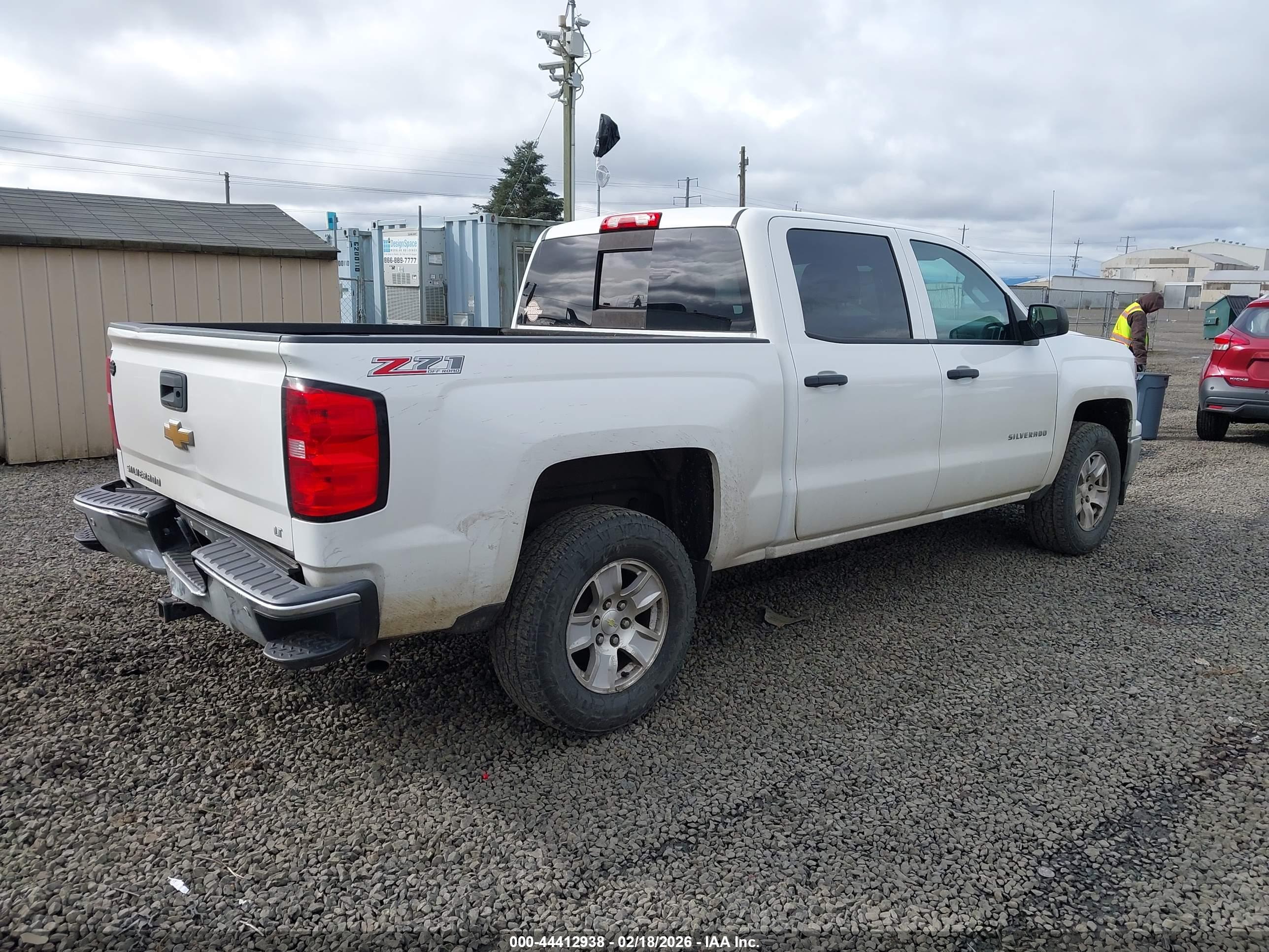CHEVROLET SILVERADO image 4