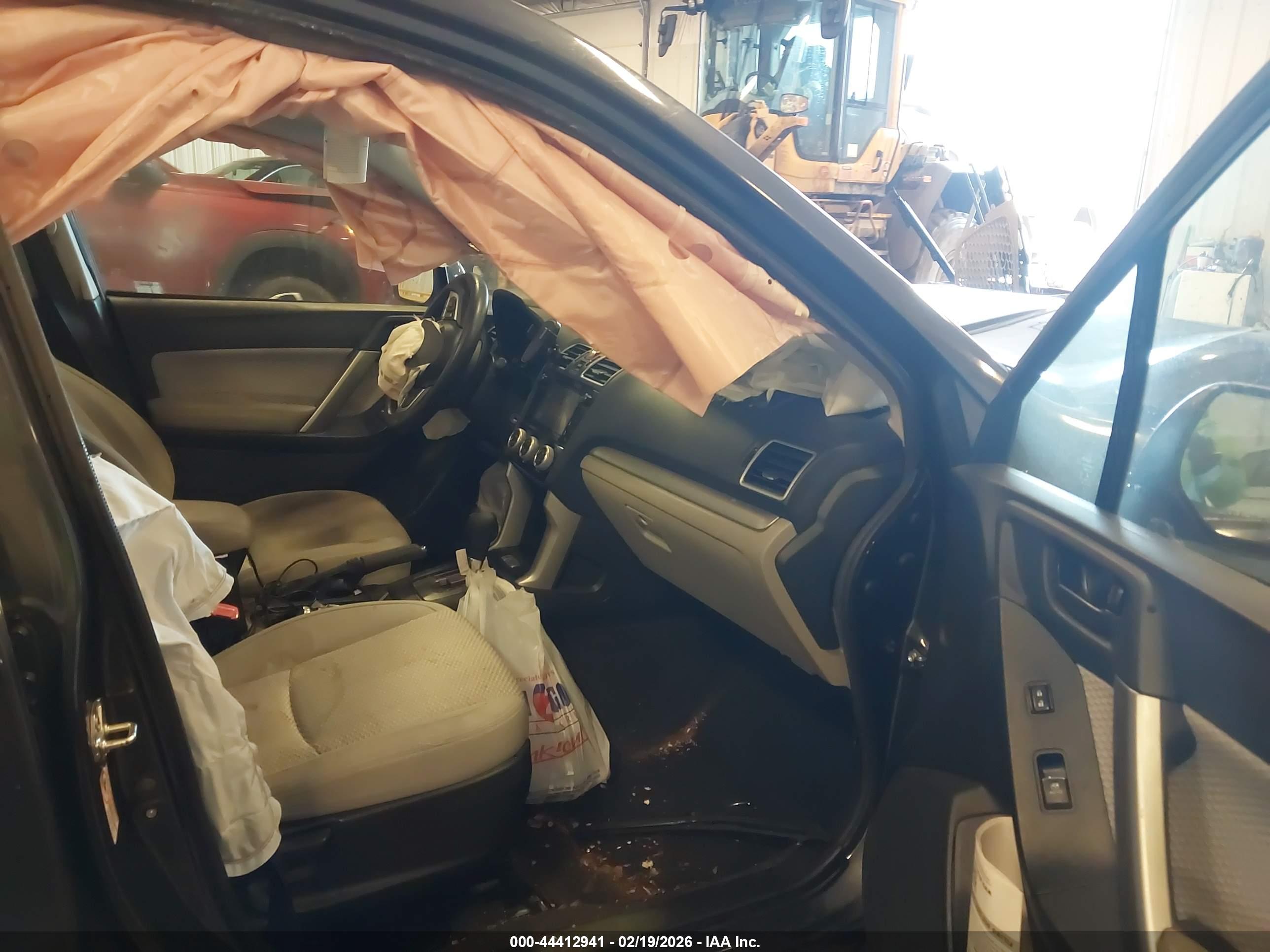 SUBARU FORESTER image 5