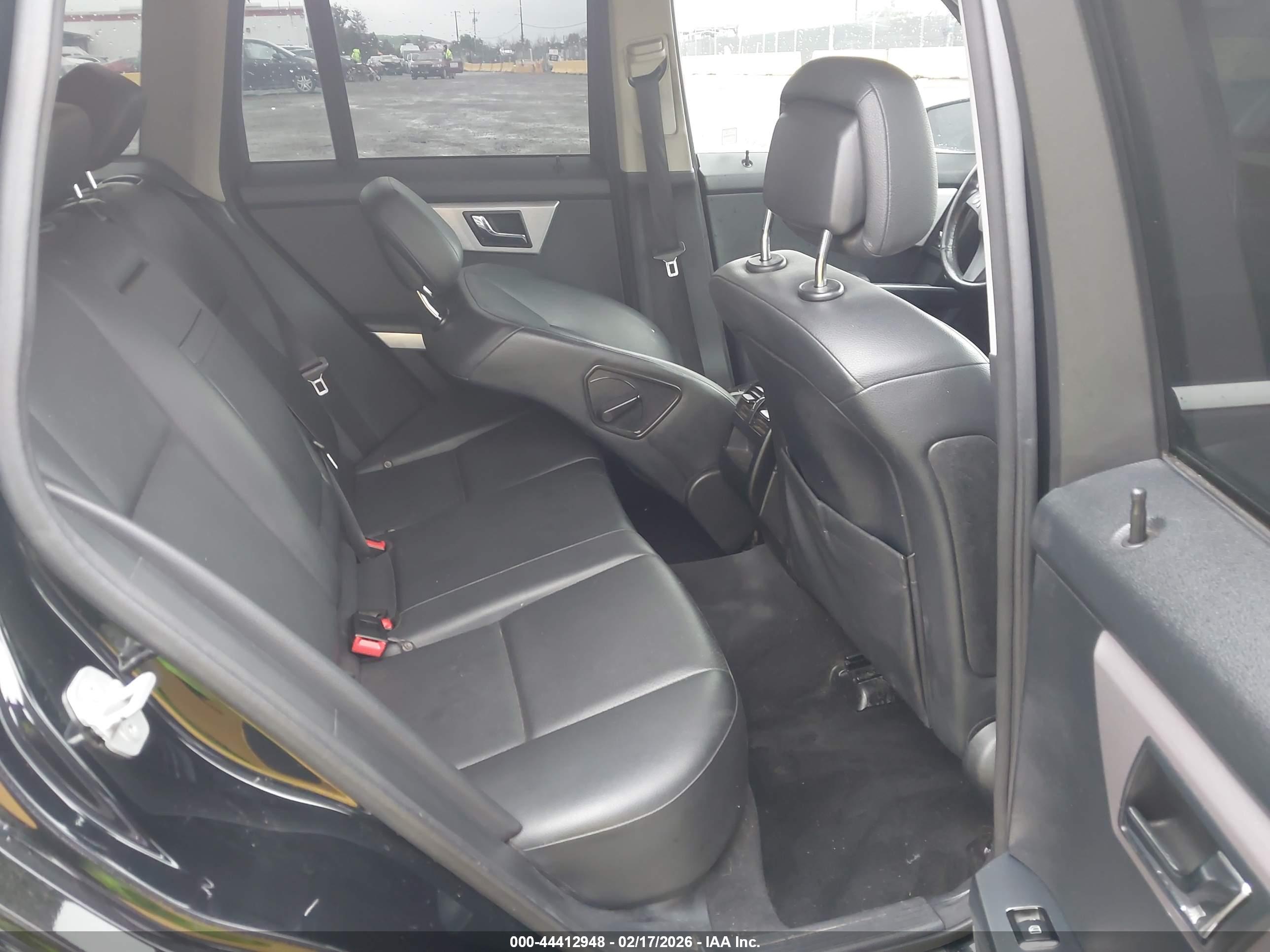 MERCEDES-BENZ GLK image 8
