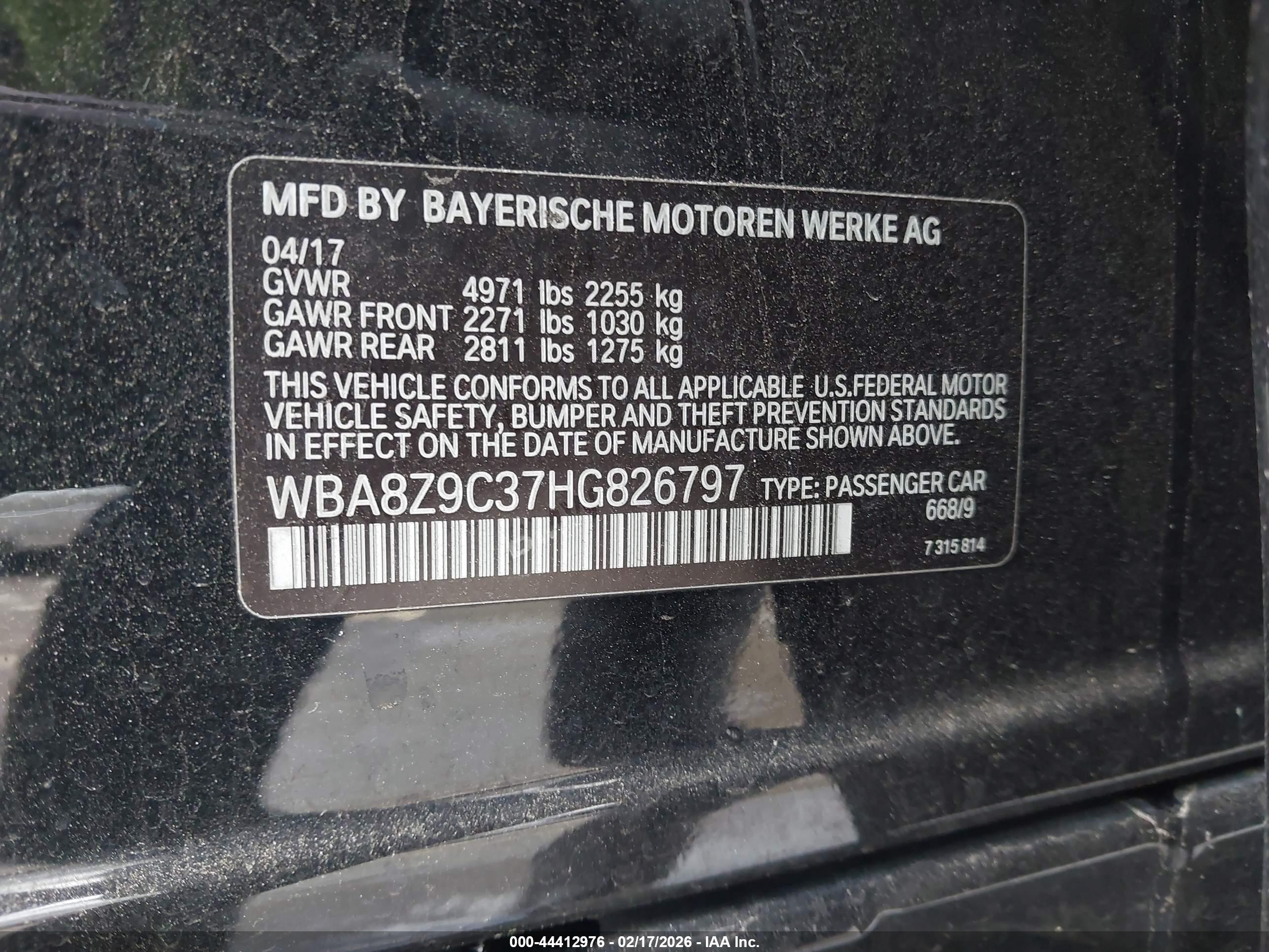BMW 330I image 9