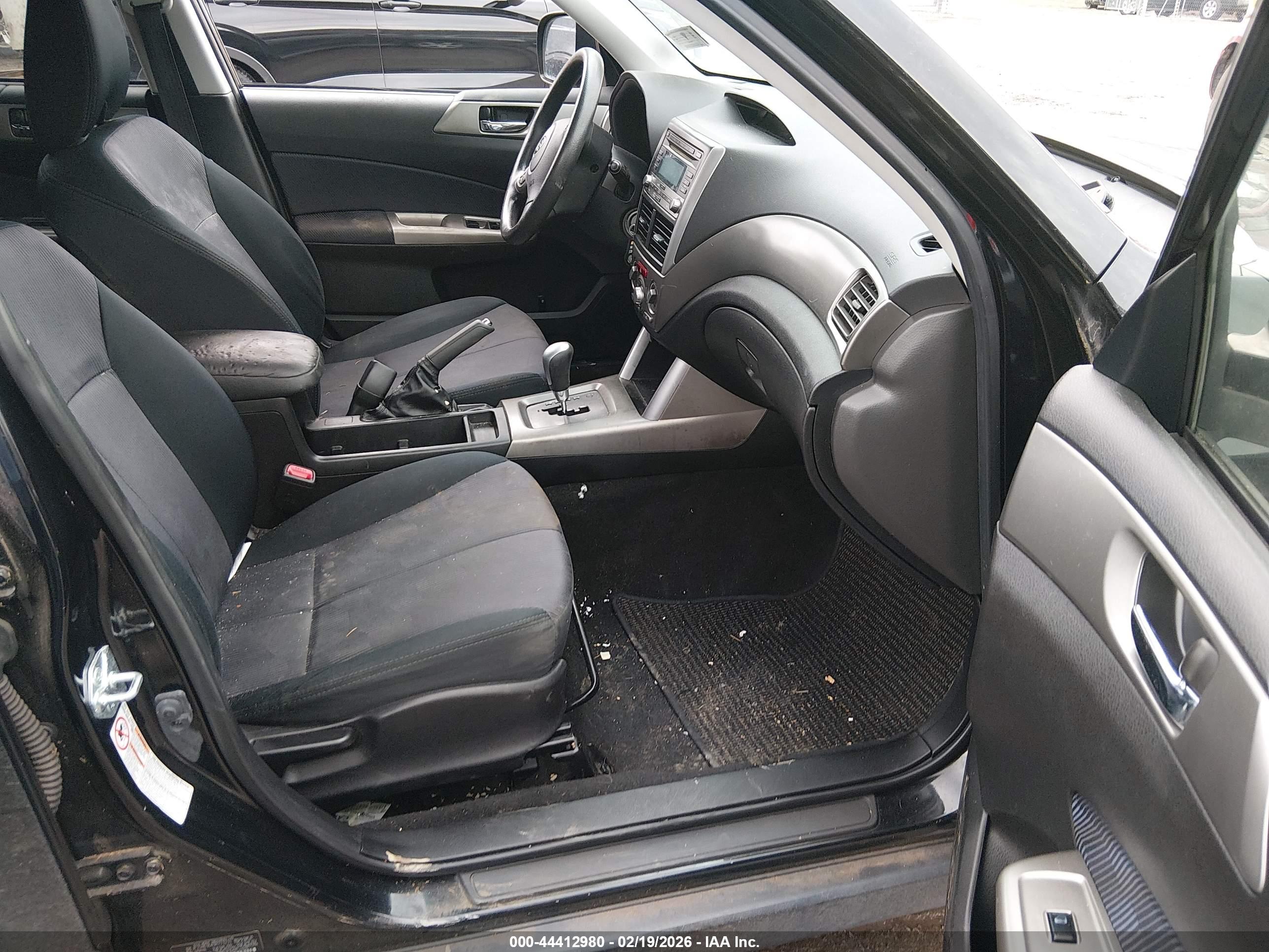 SUBARU FORESTER image 5