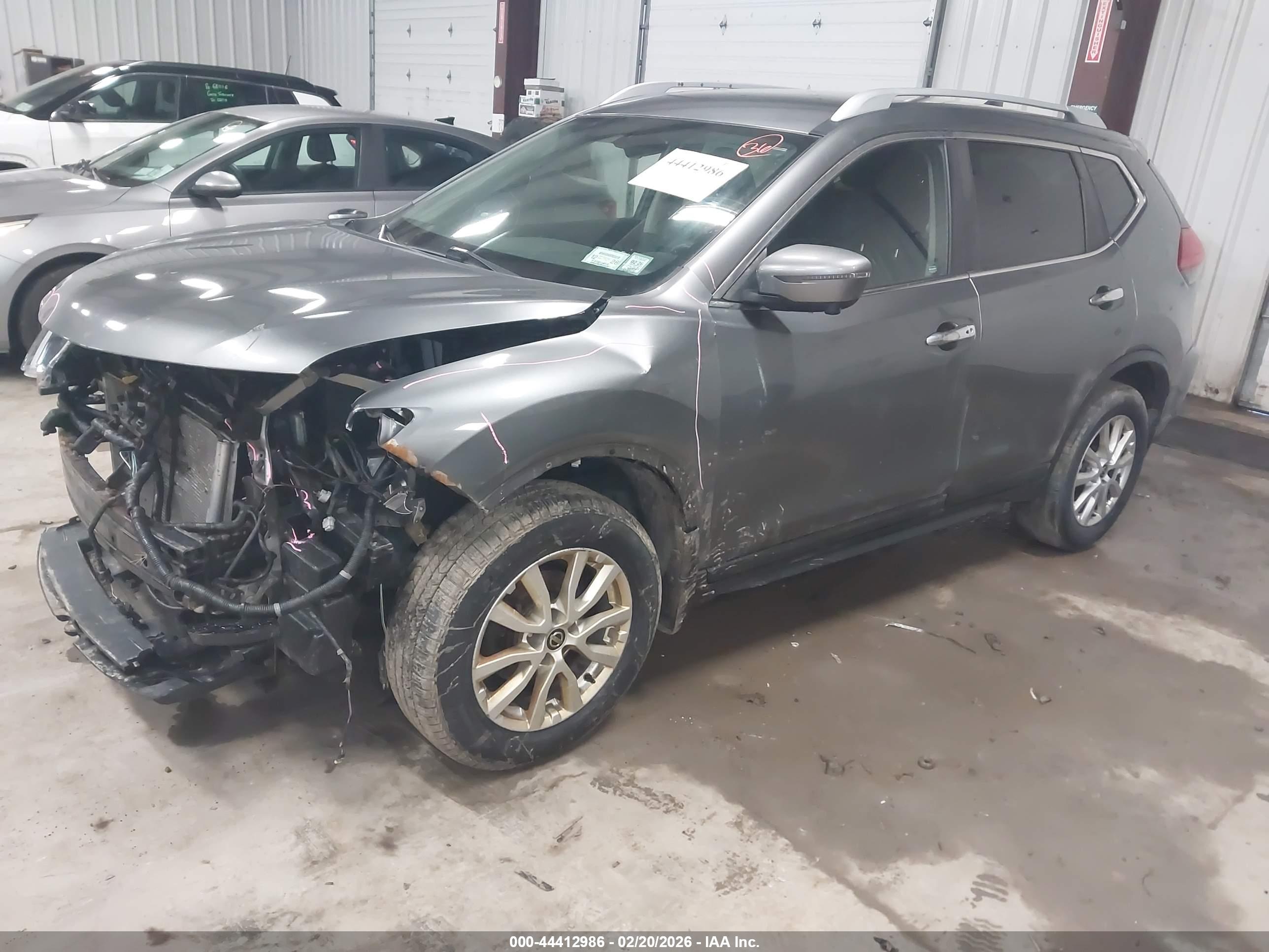NISSAN ROGUE image 2