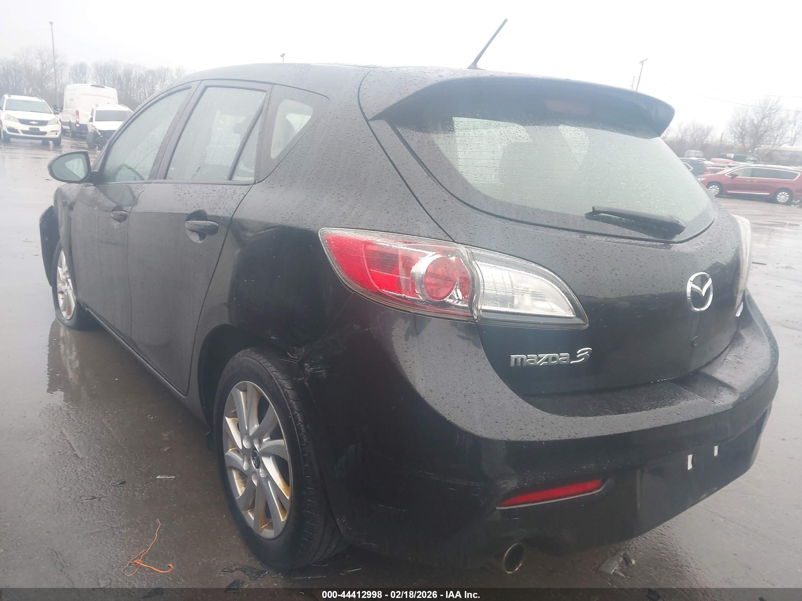 MAZDA MAZDA3 image 3