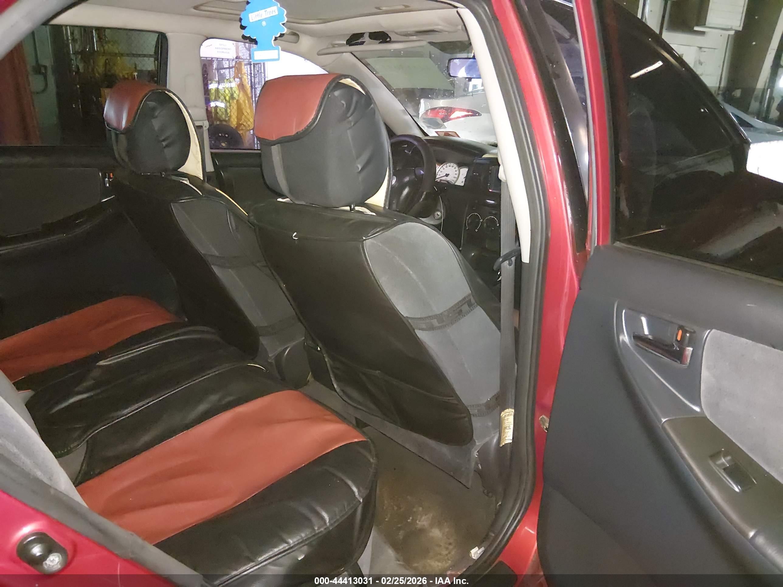 TOYOTA COROLLA image 8