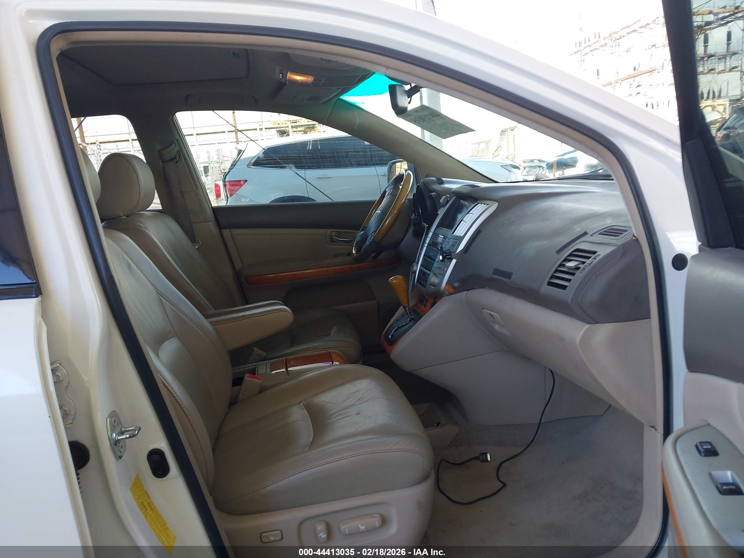 LEXUS RX image 5