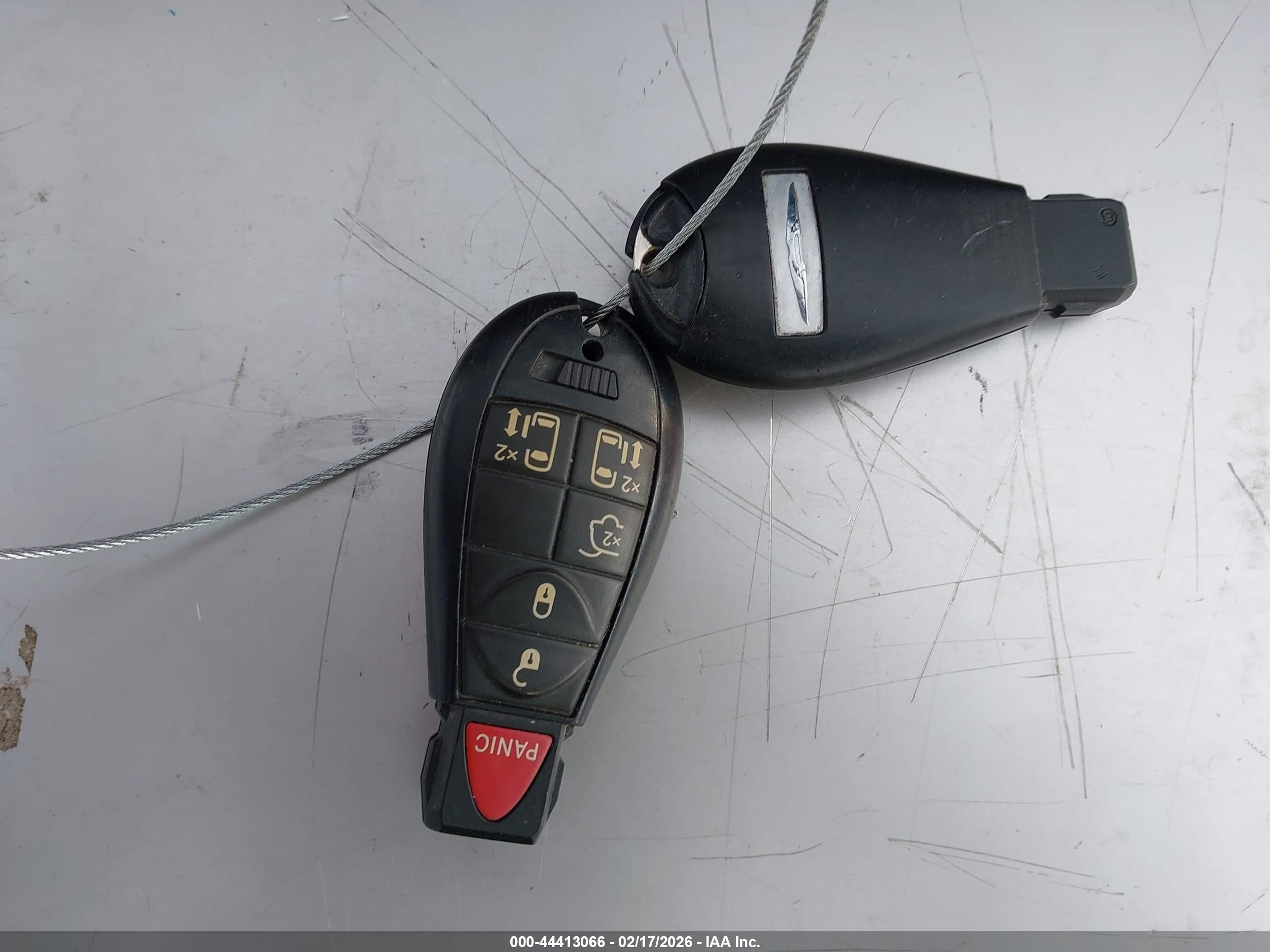 CHRYSLER TOWN image 11