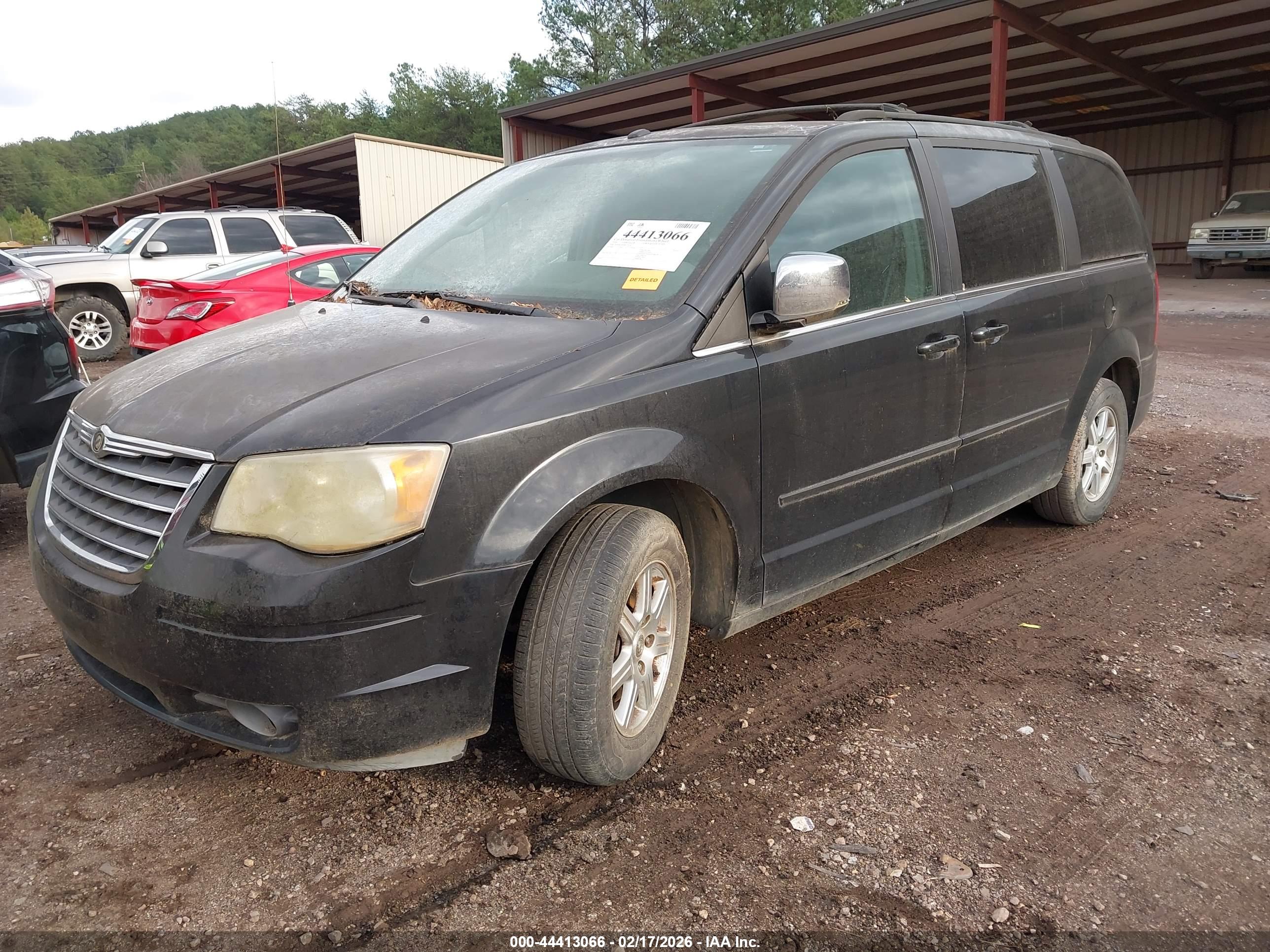 CHRYSLER TOWN image 2