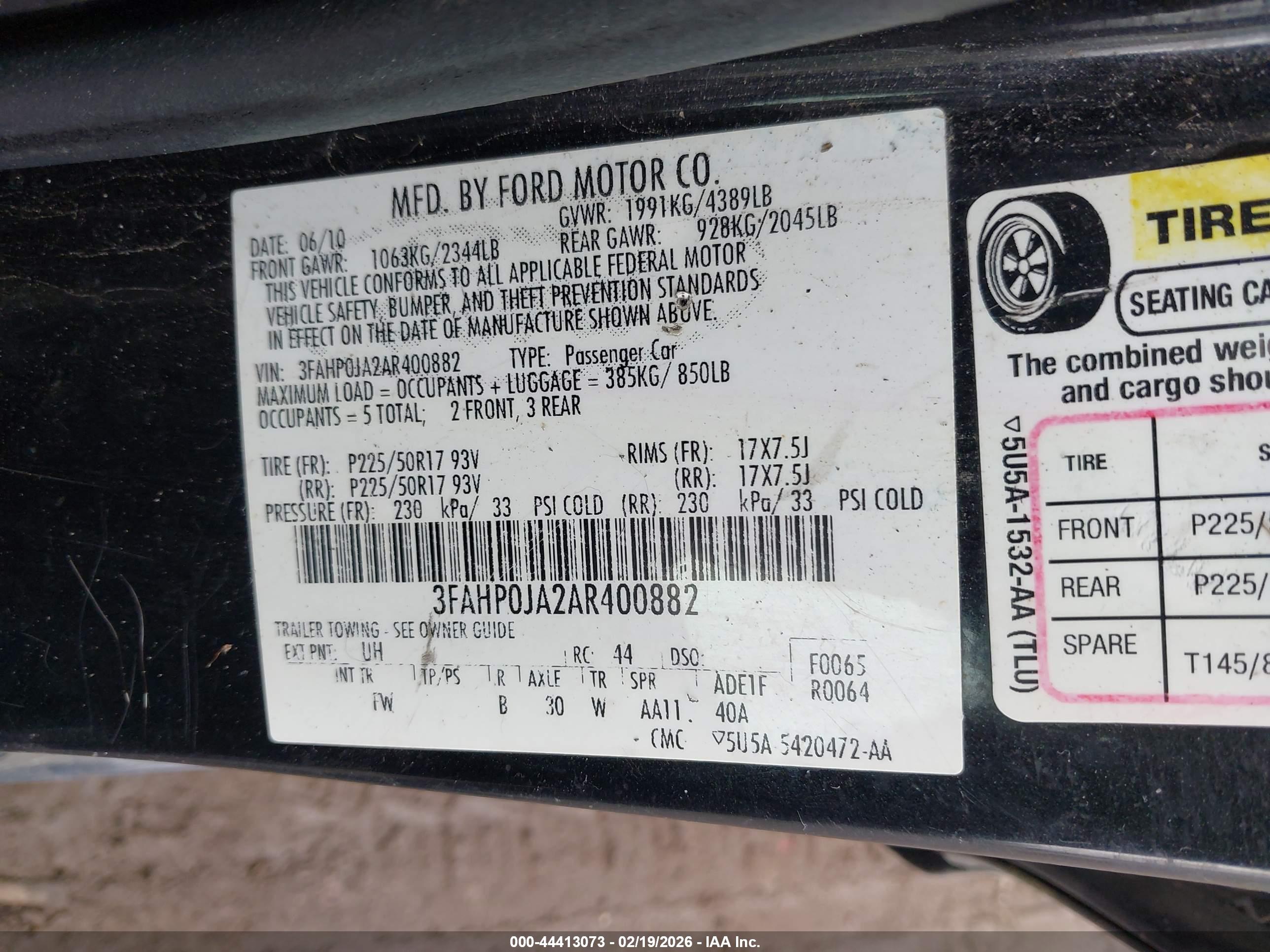 FORD FUSION image 9