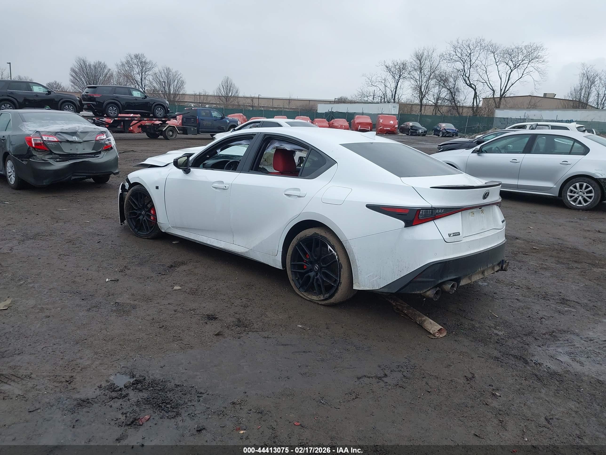 LEXUS IS image 3