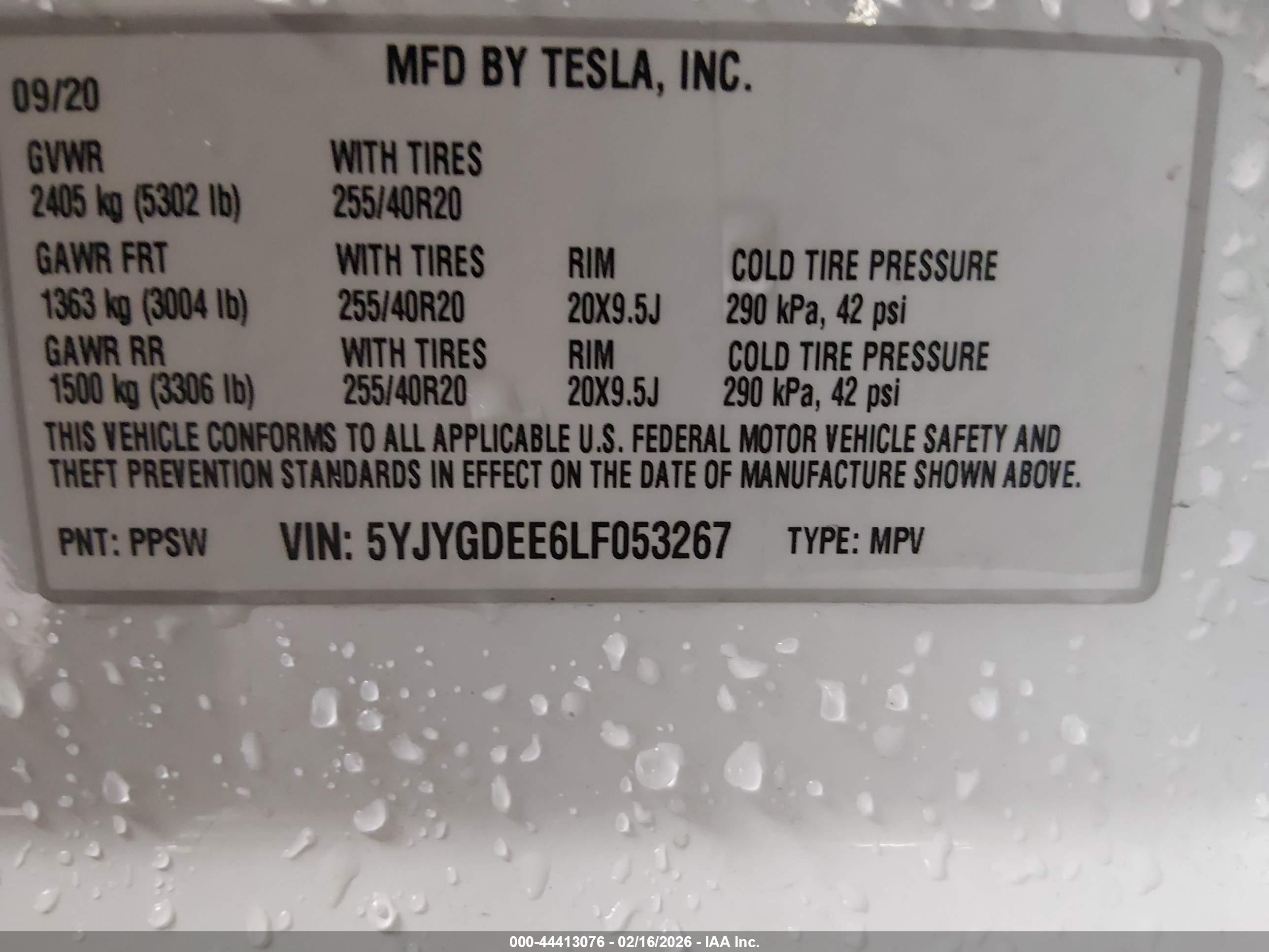 TESLA MODEL image 9
