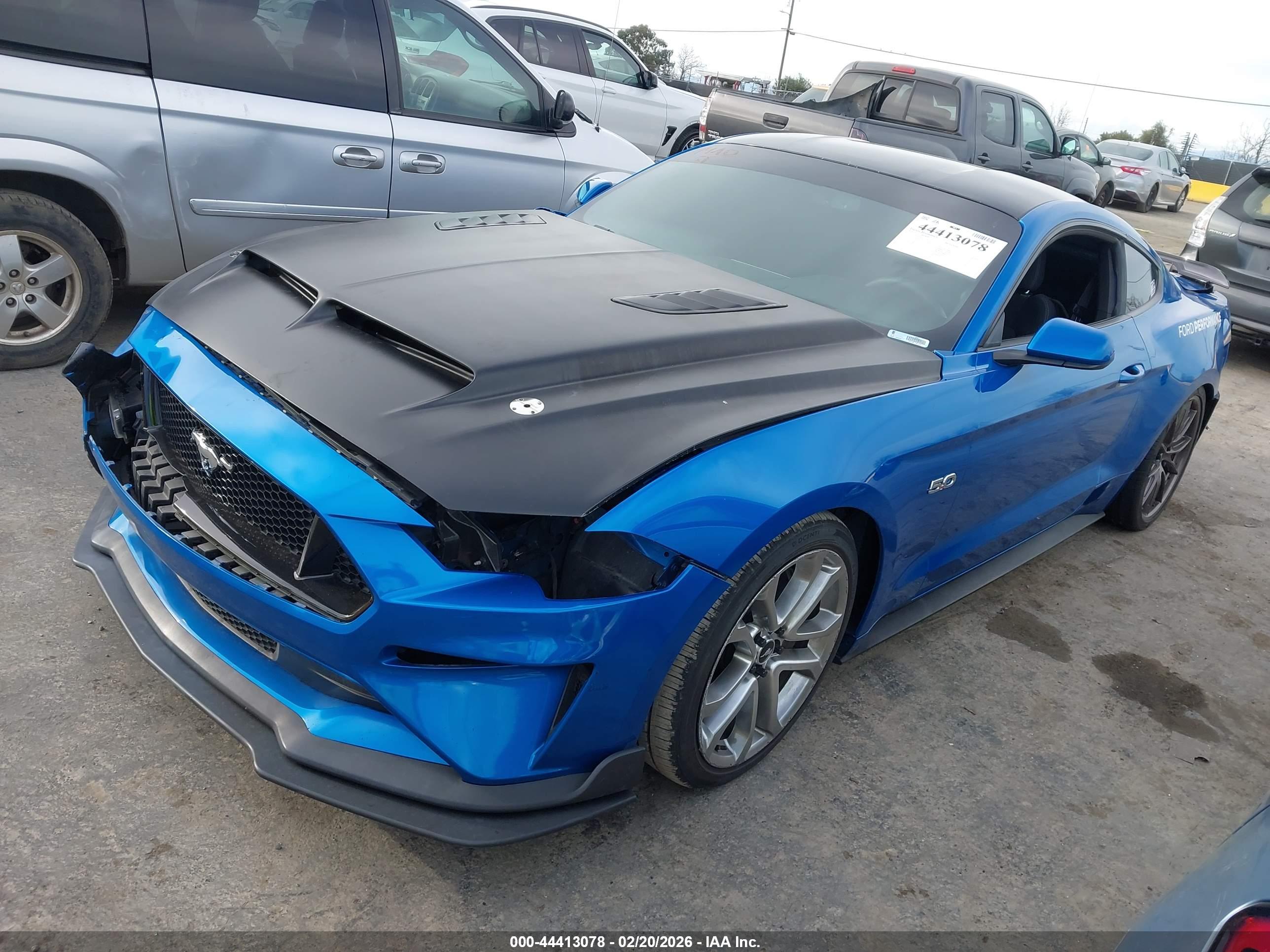 FORD MUSTANG image 2