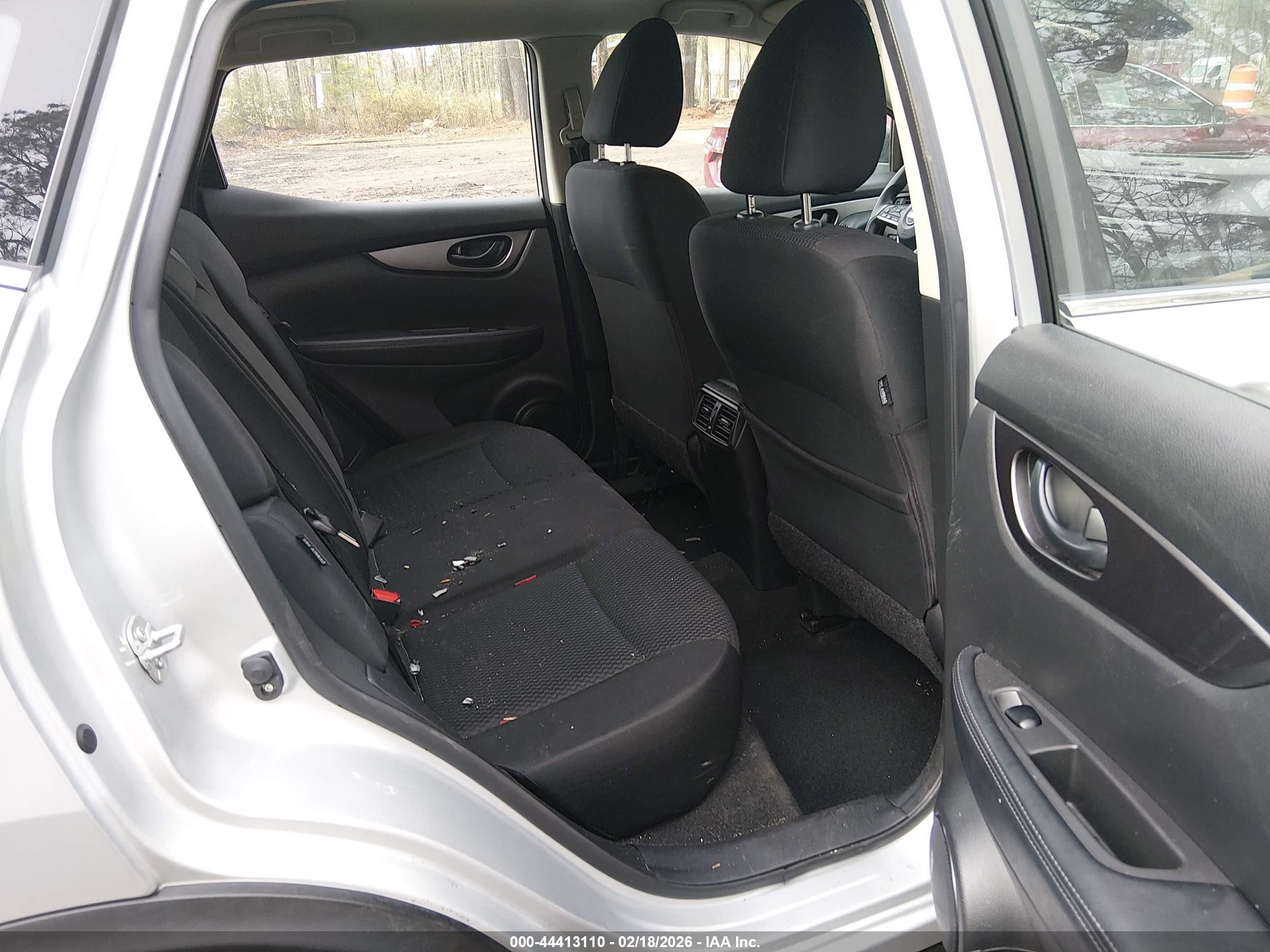 NISSAN ROGUE image 8