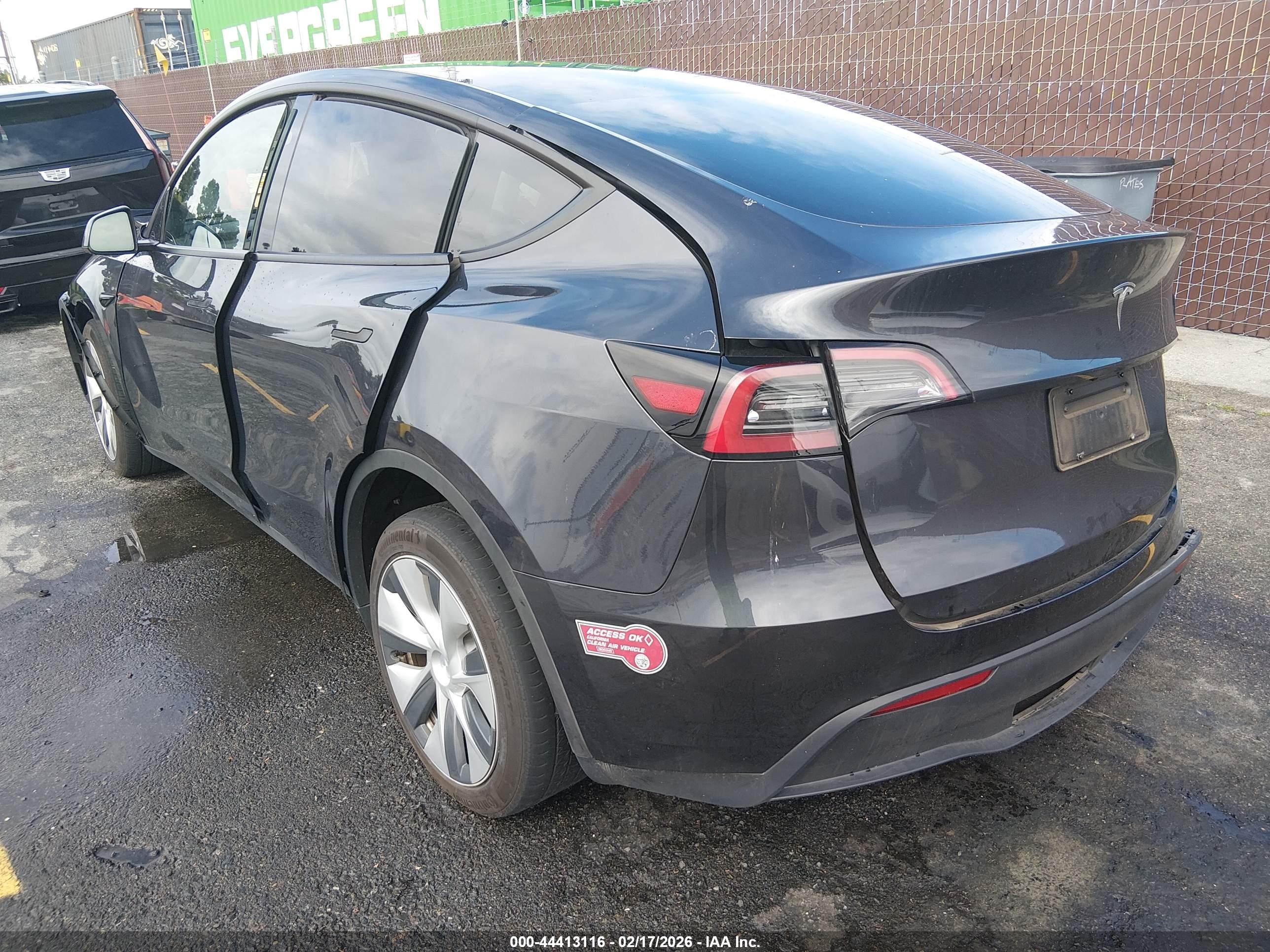 TESLA MODEL image 3