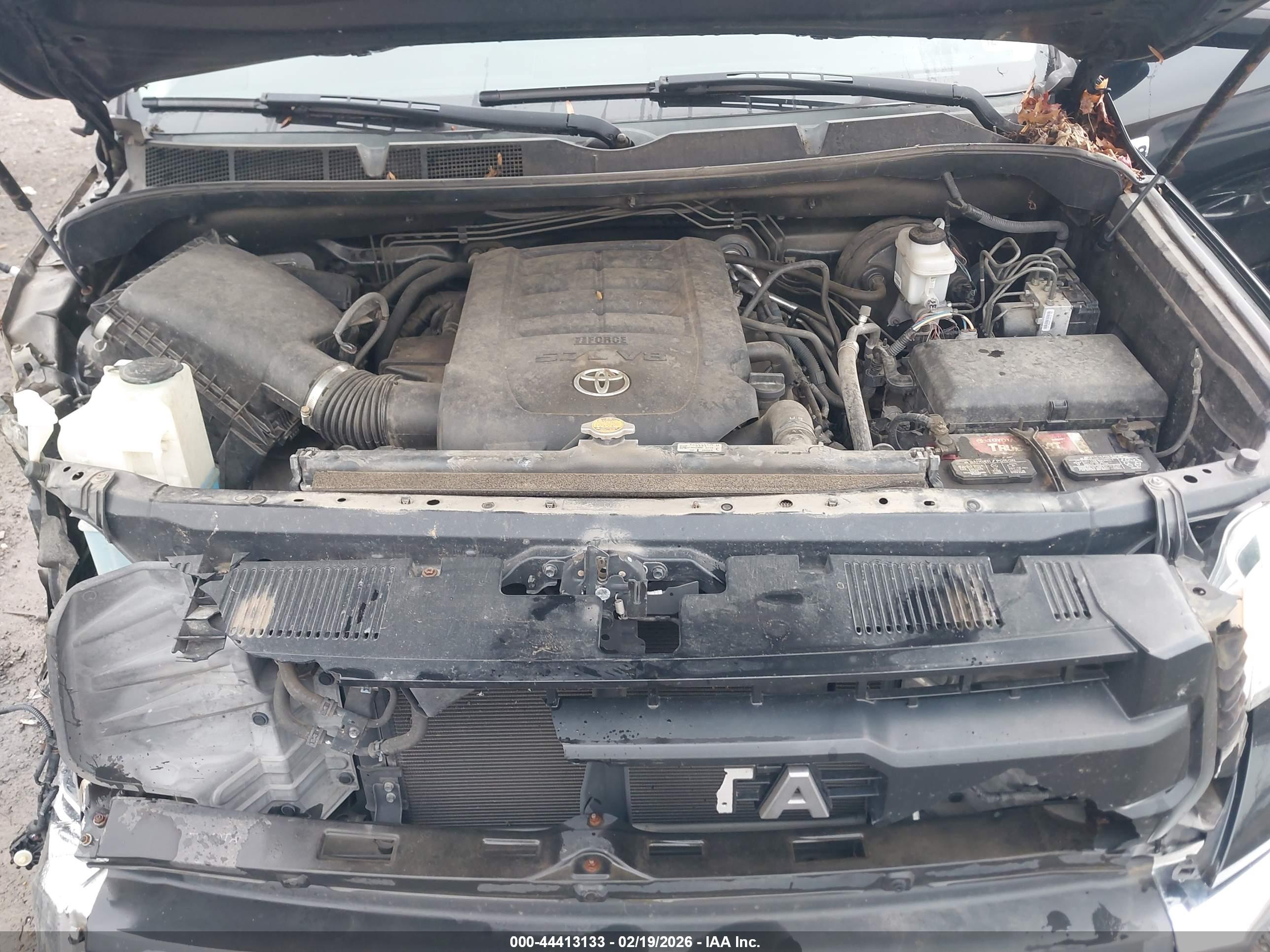 TOYOTA TUNDRA image 10