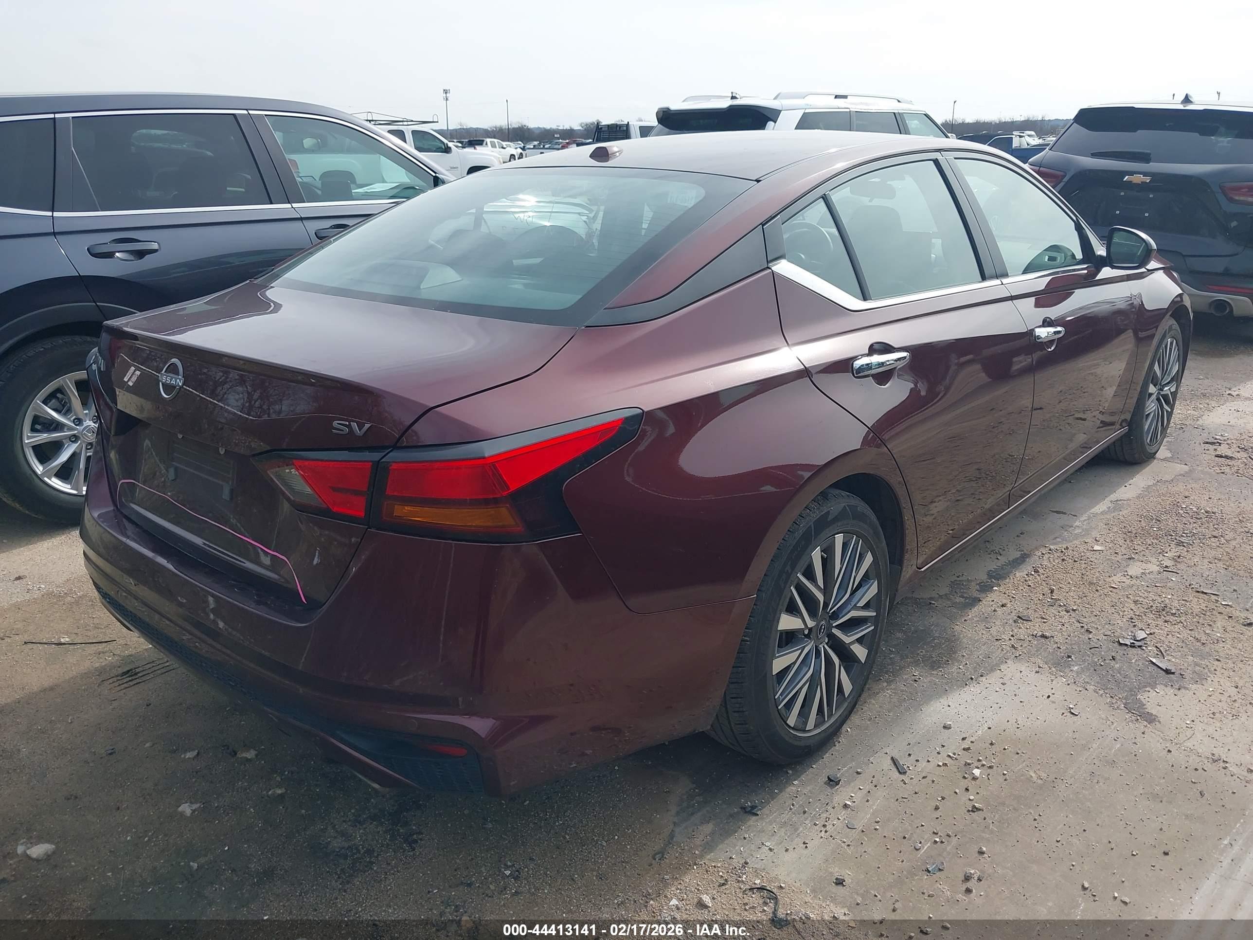 NISSAN ALTIMA image 4