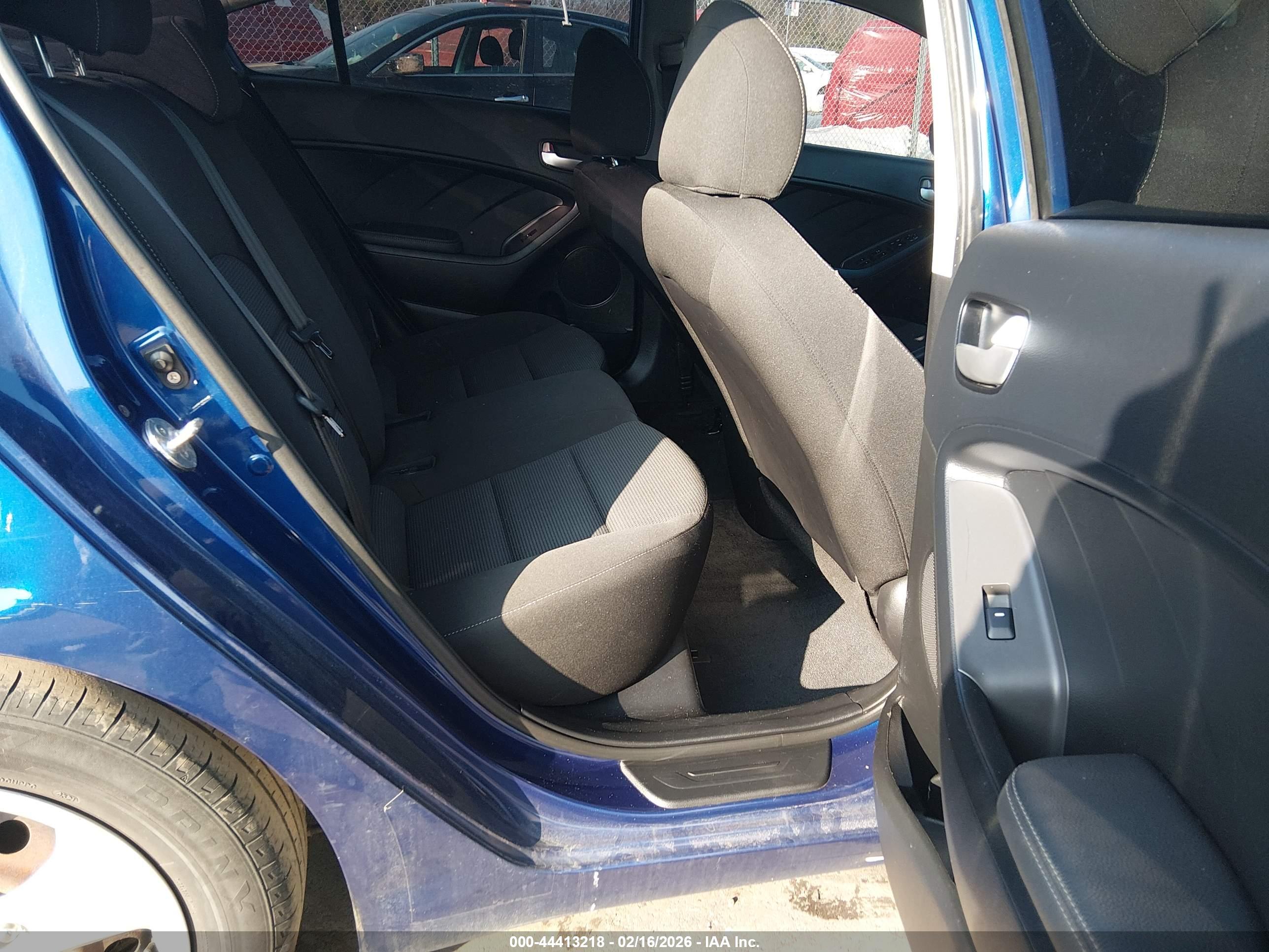 KIA FORTE image 8