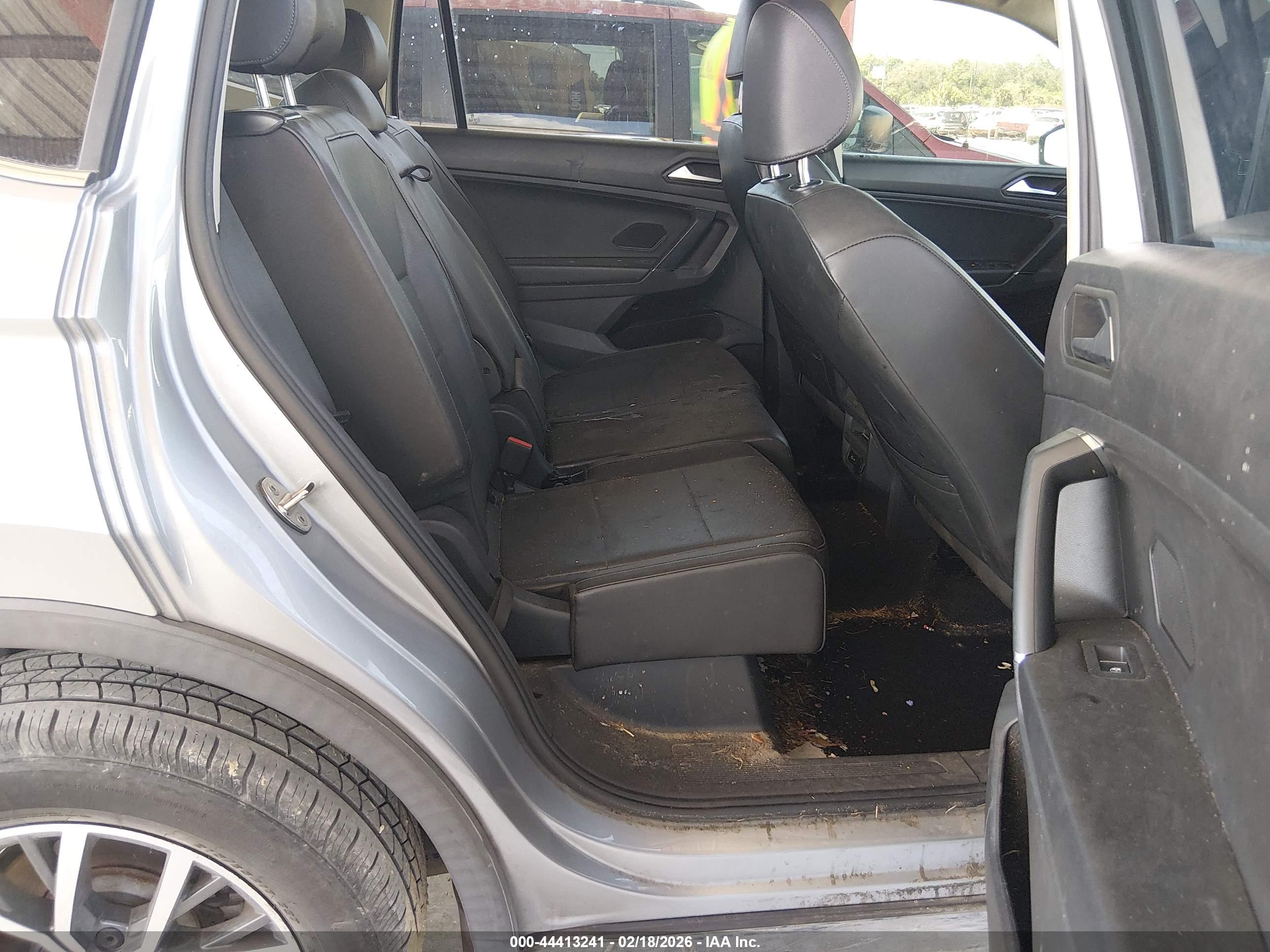 VOLKSWAGEN TIGUAN image 8