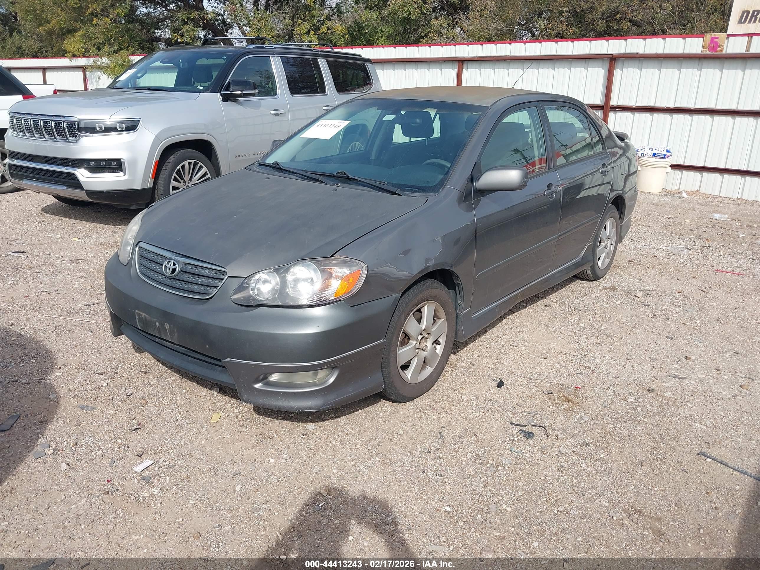 TOYOTA COROLLA image 2