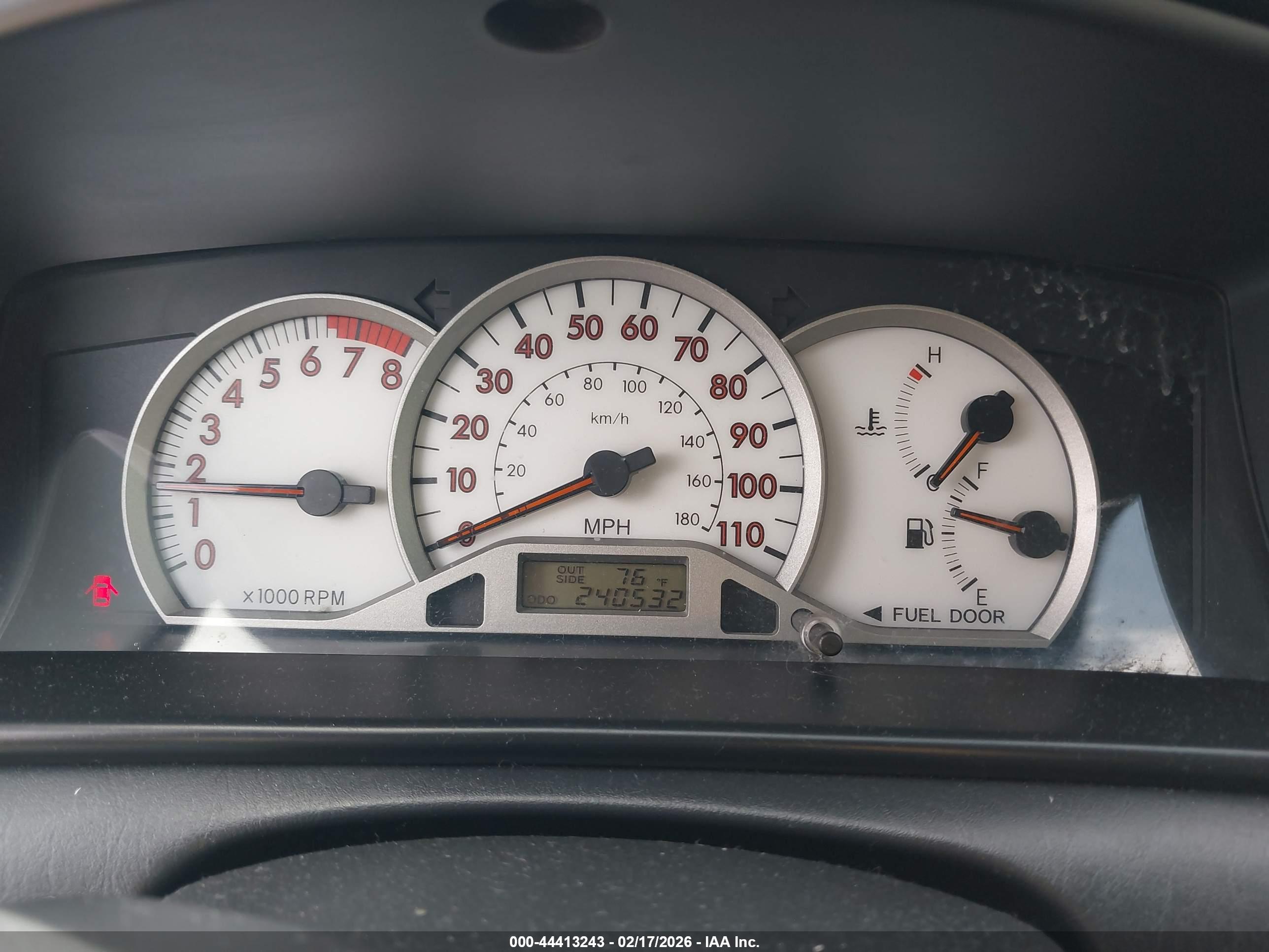 TOYOTA COROLLA image 7