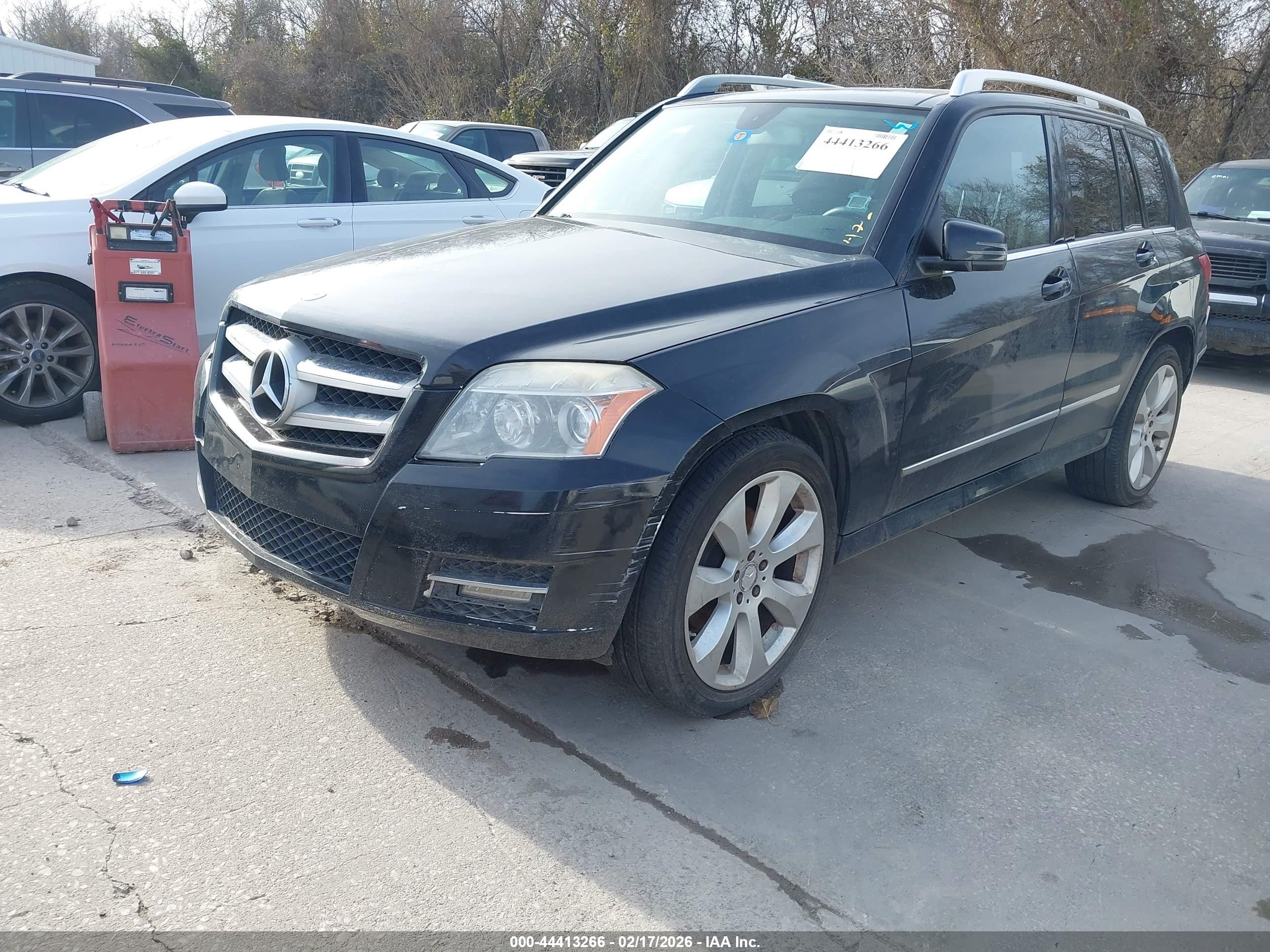 MERCEDES-BENZ GLK image 2