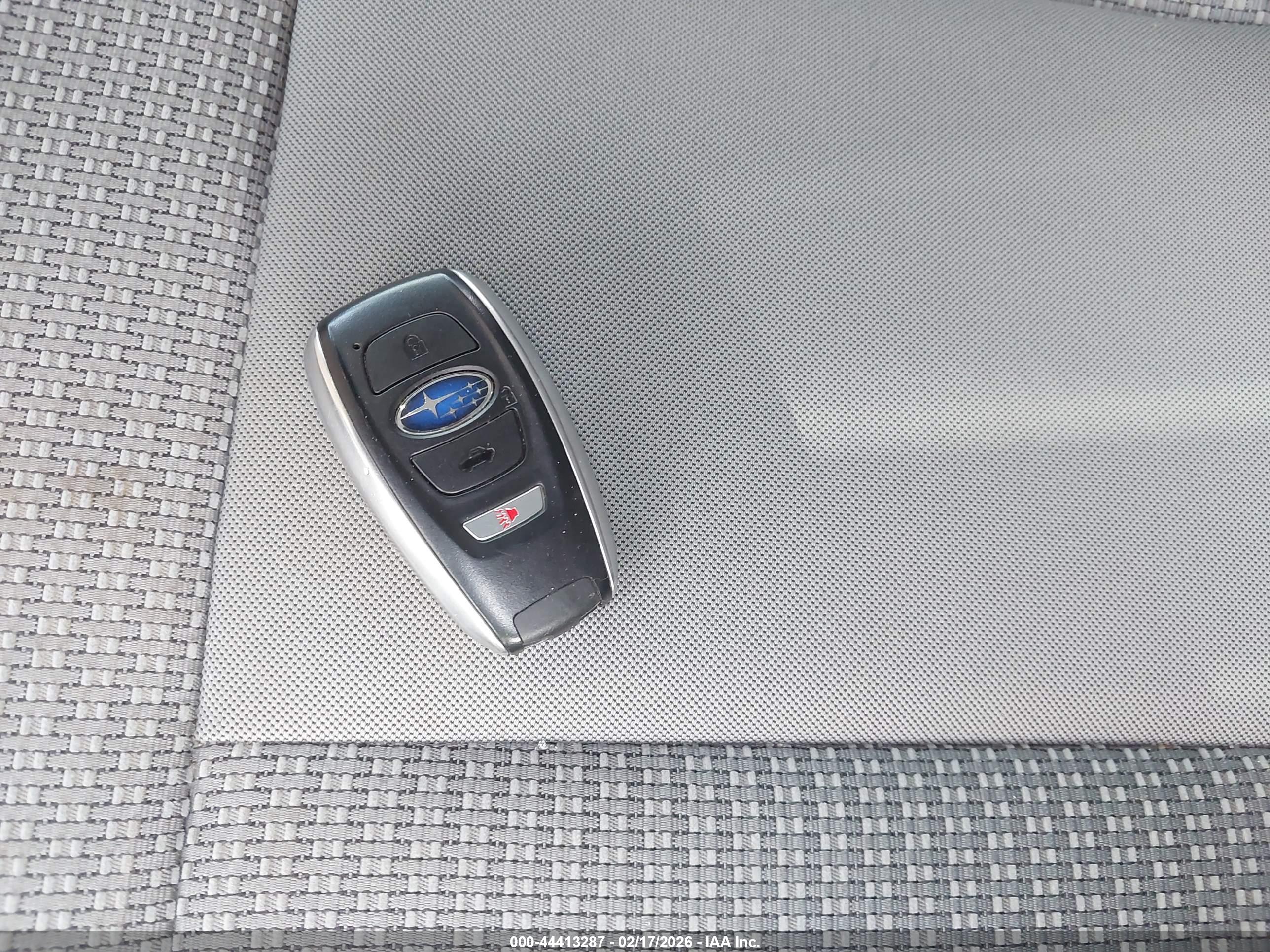 SUBARU OUTBACK image 11