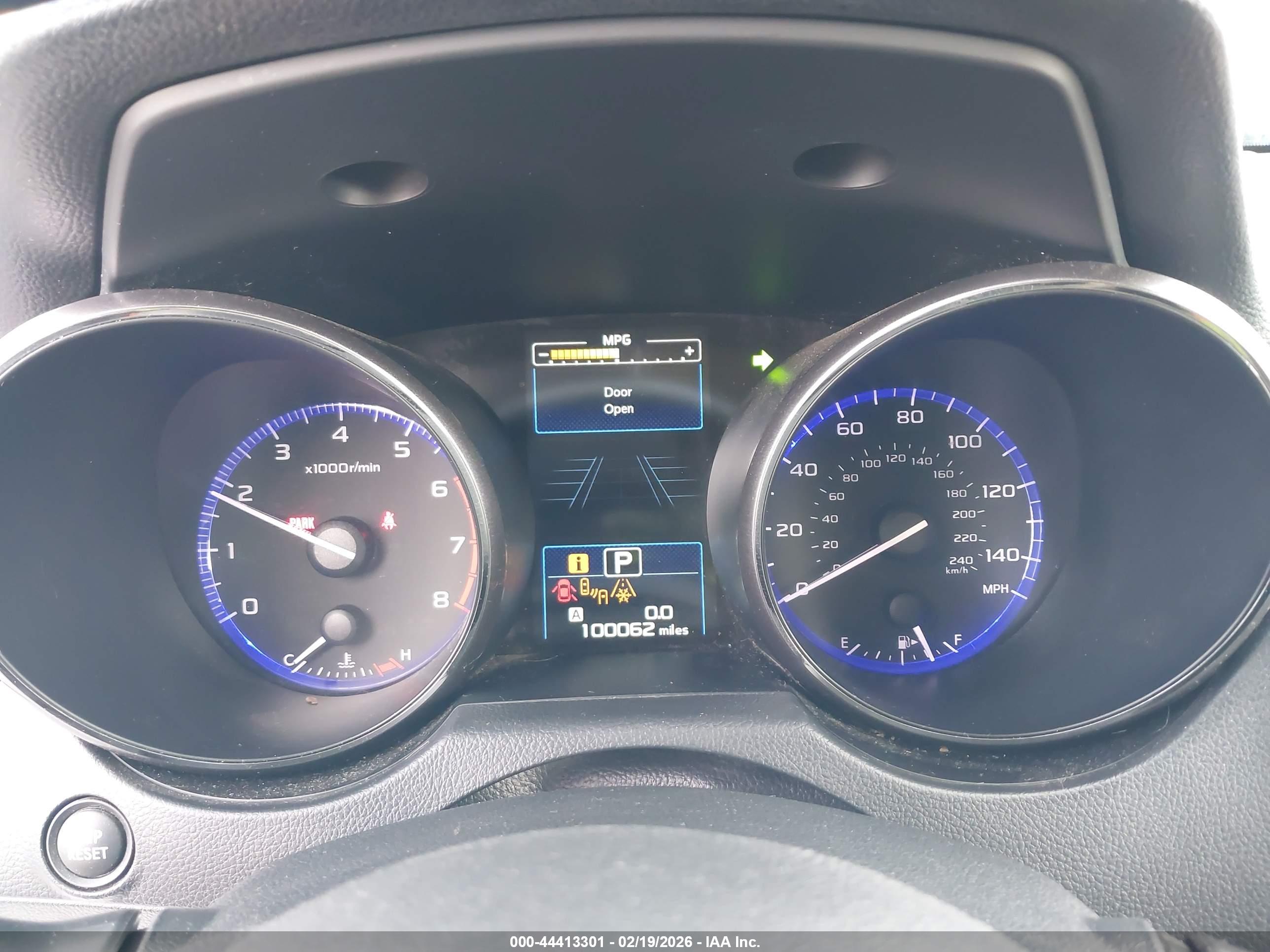 SUBARU OUTBACK image 7