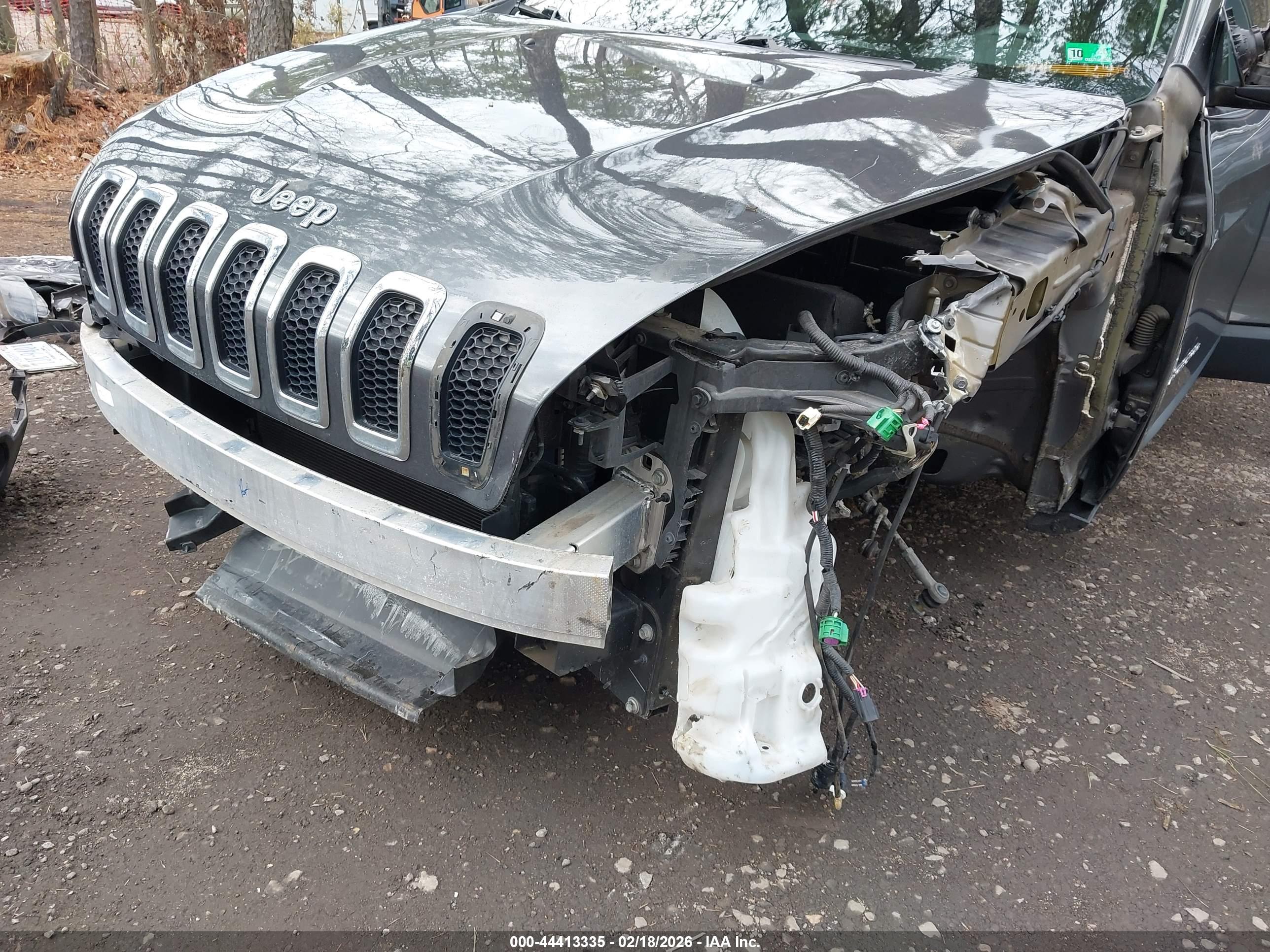 JEEP CHEROKEE image 6