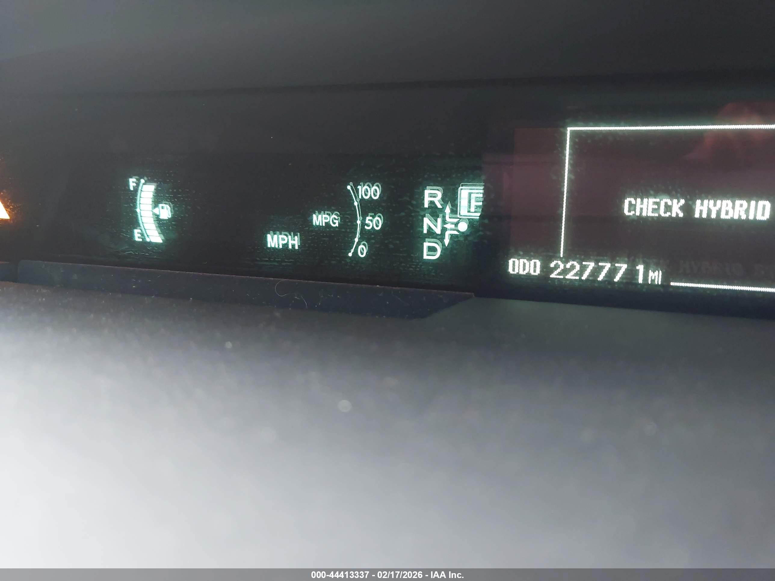 TOYOTA PRIUS image 7