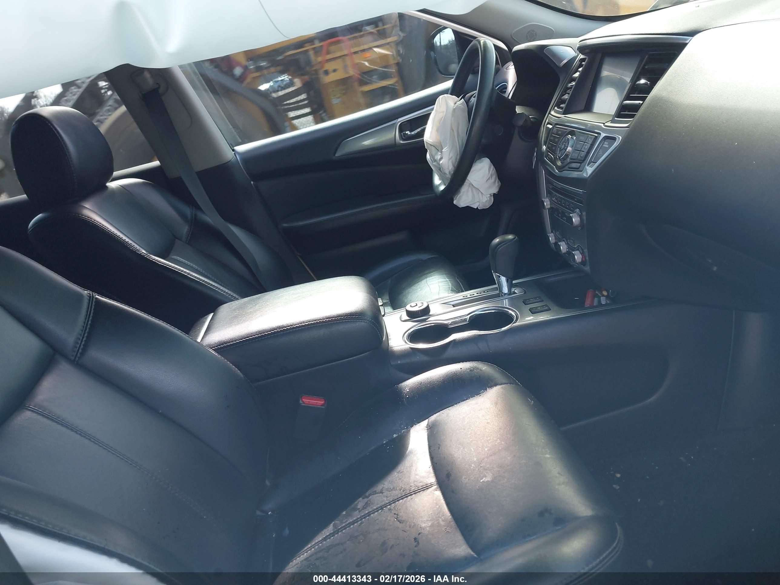 NISSAN PATHFINDER image 5