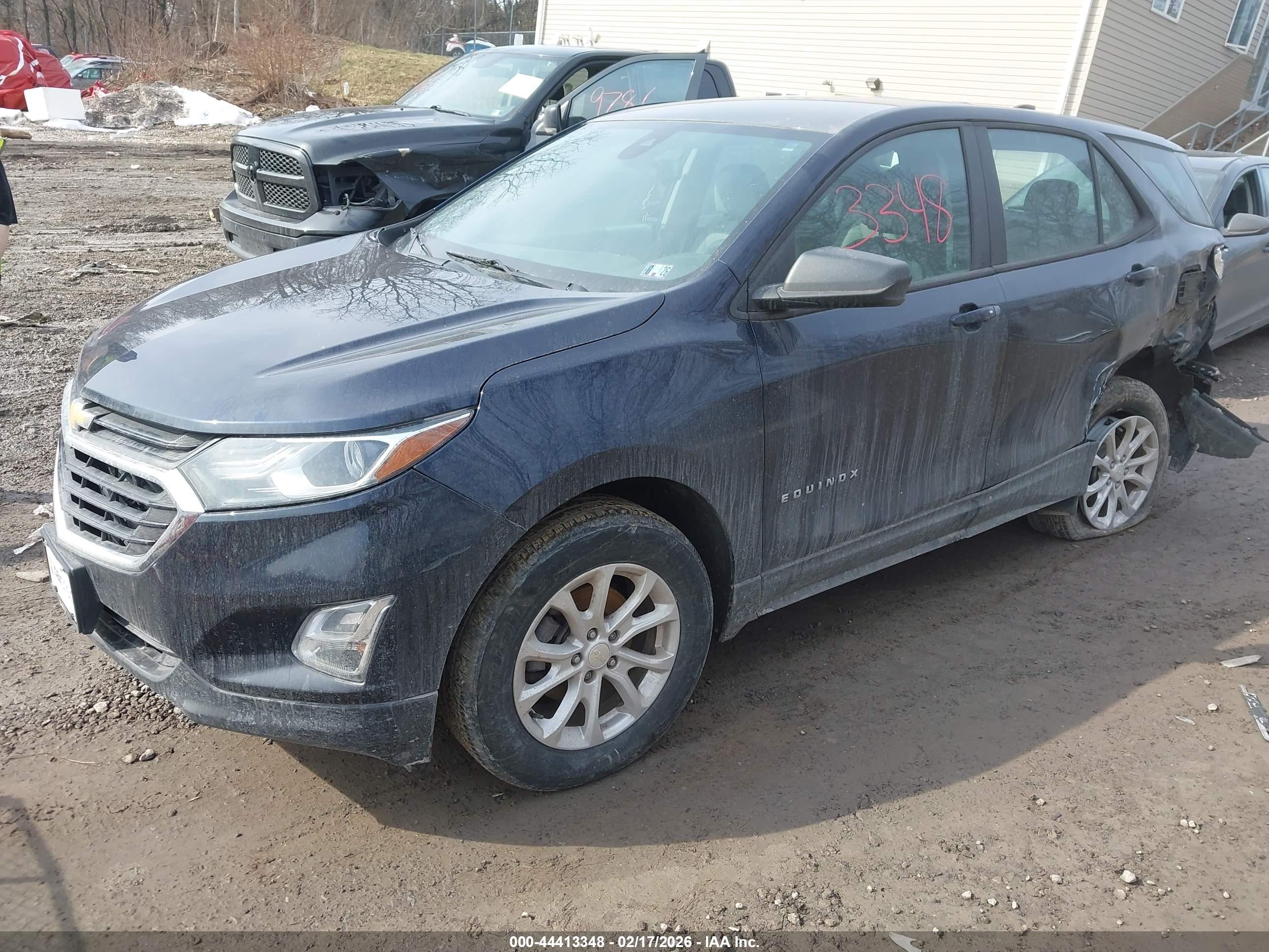 CHEVROLET EQUINOX image 2