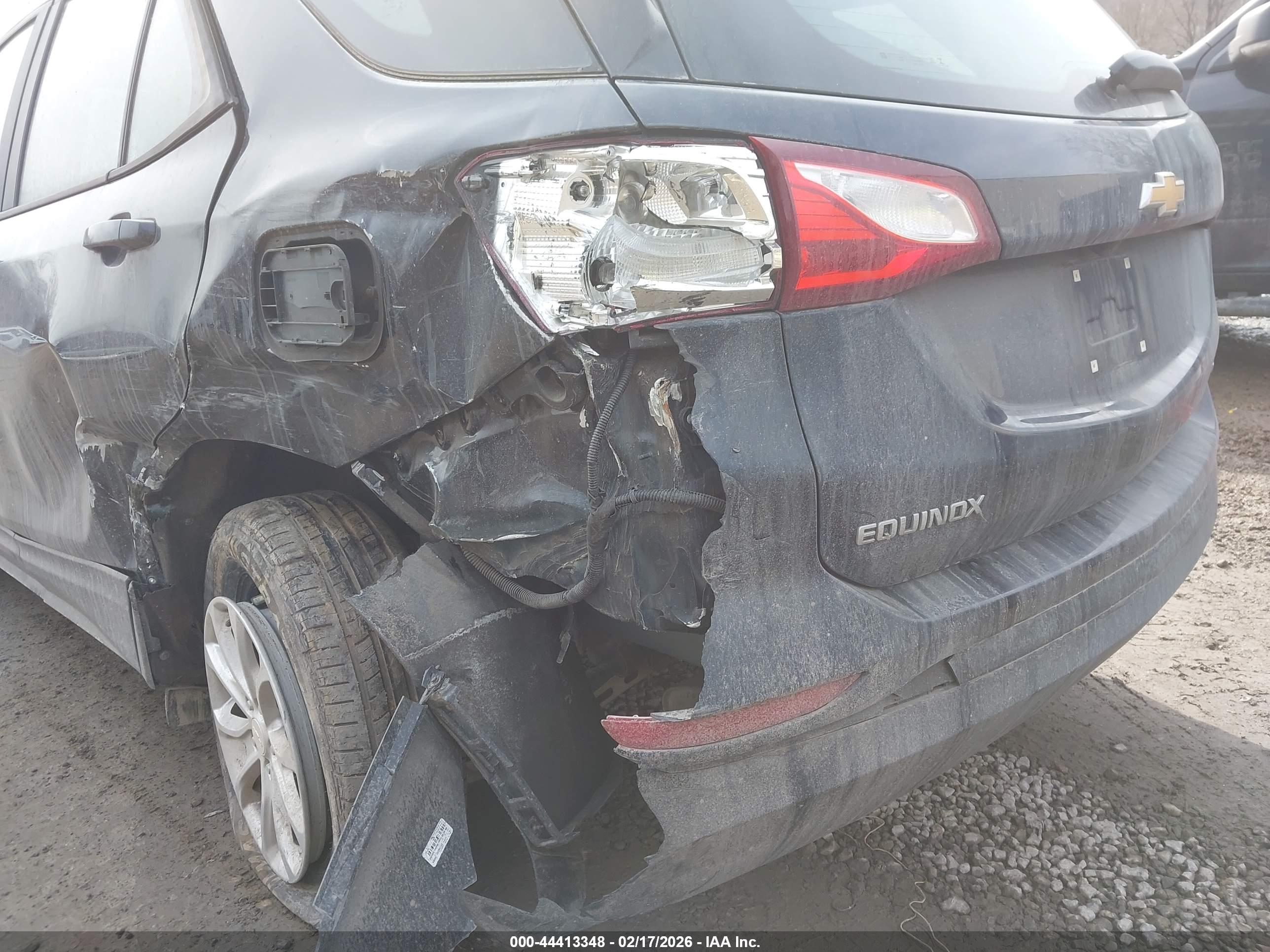 CHEVROLET EQUINOX image 6