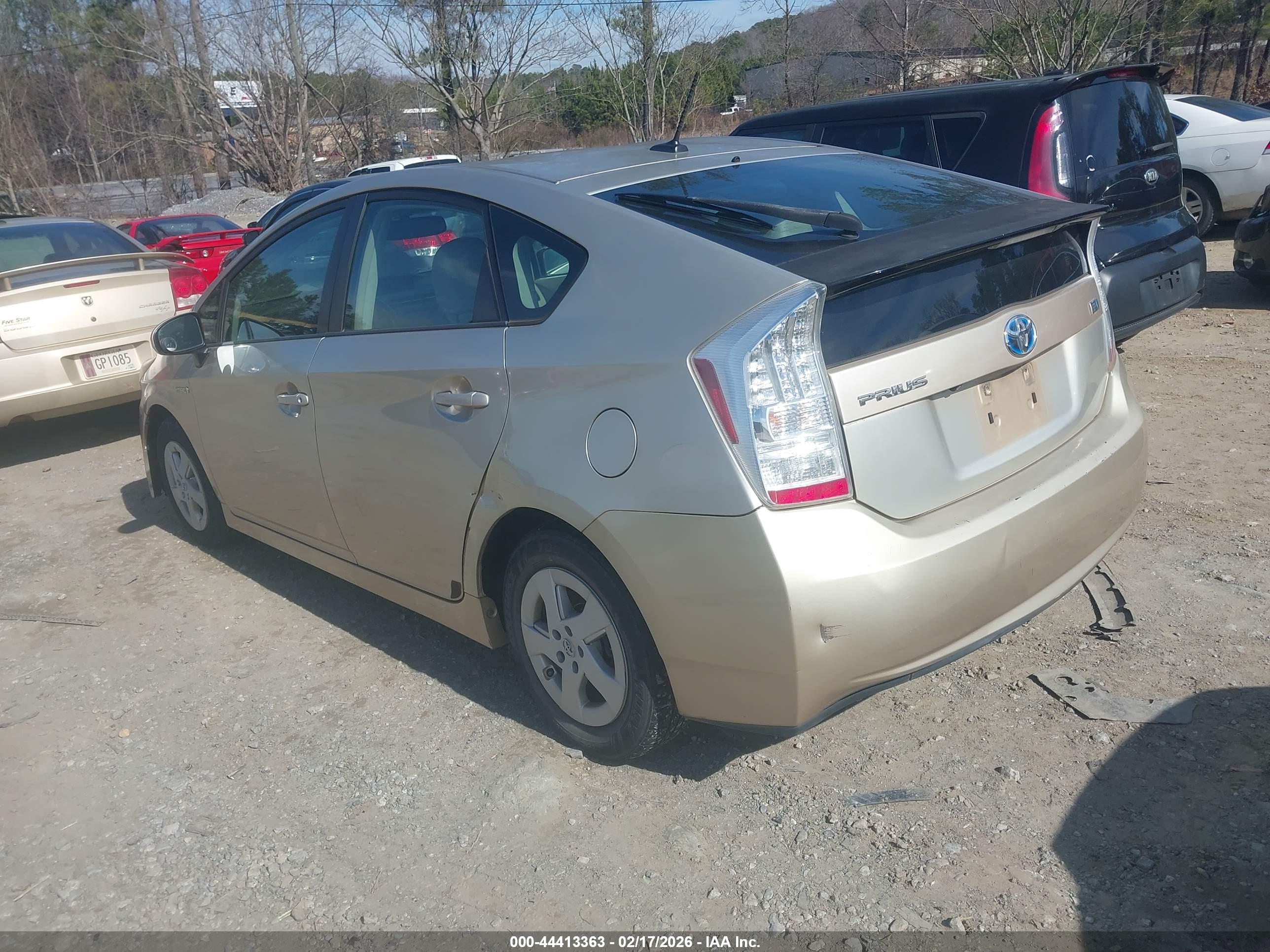 TOYOTA PRIUS image 3