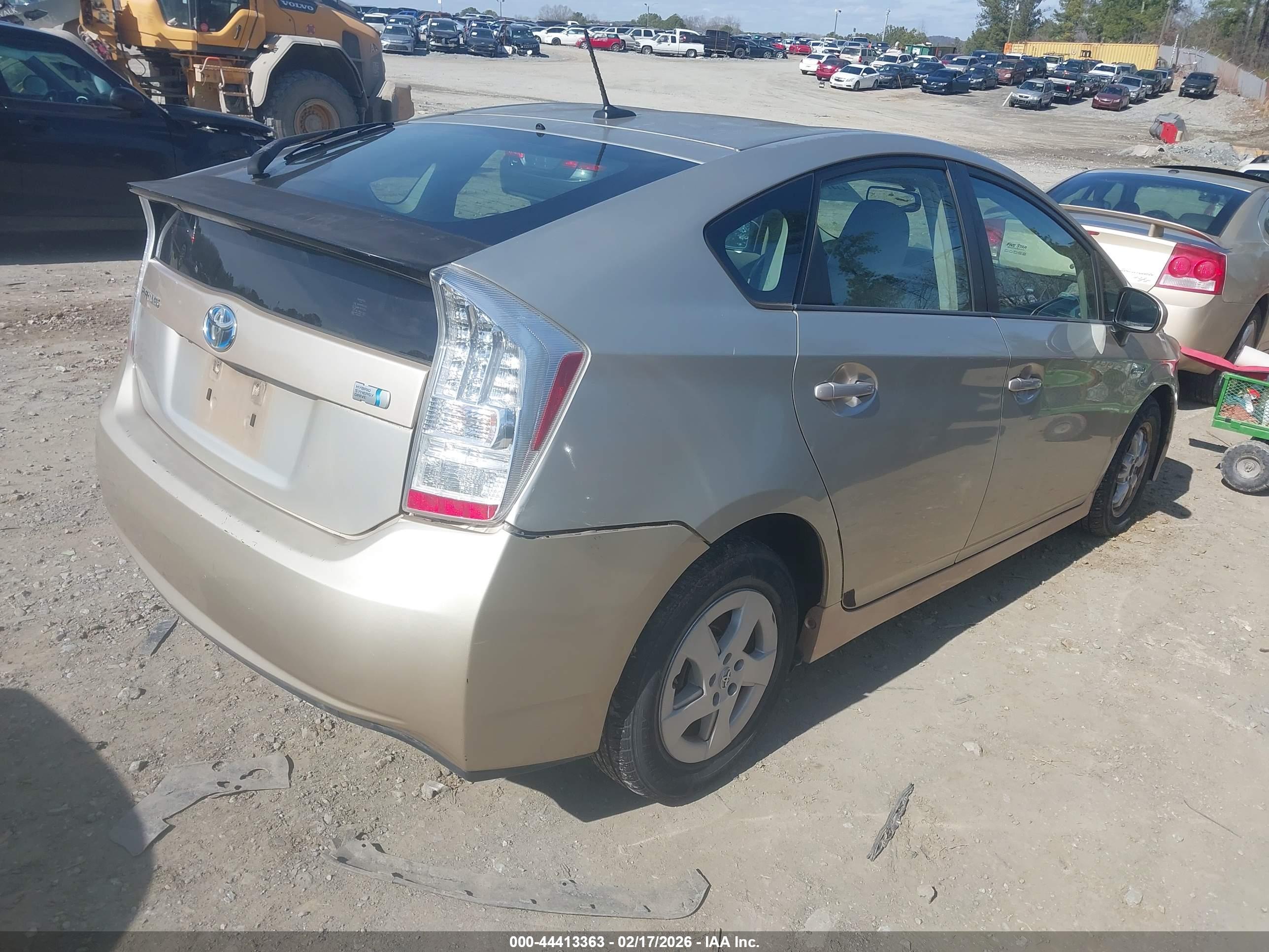TOYOTA PRIUS image 4
